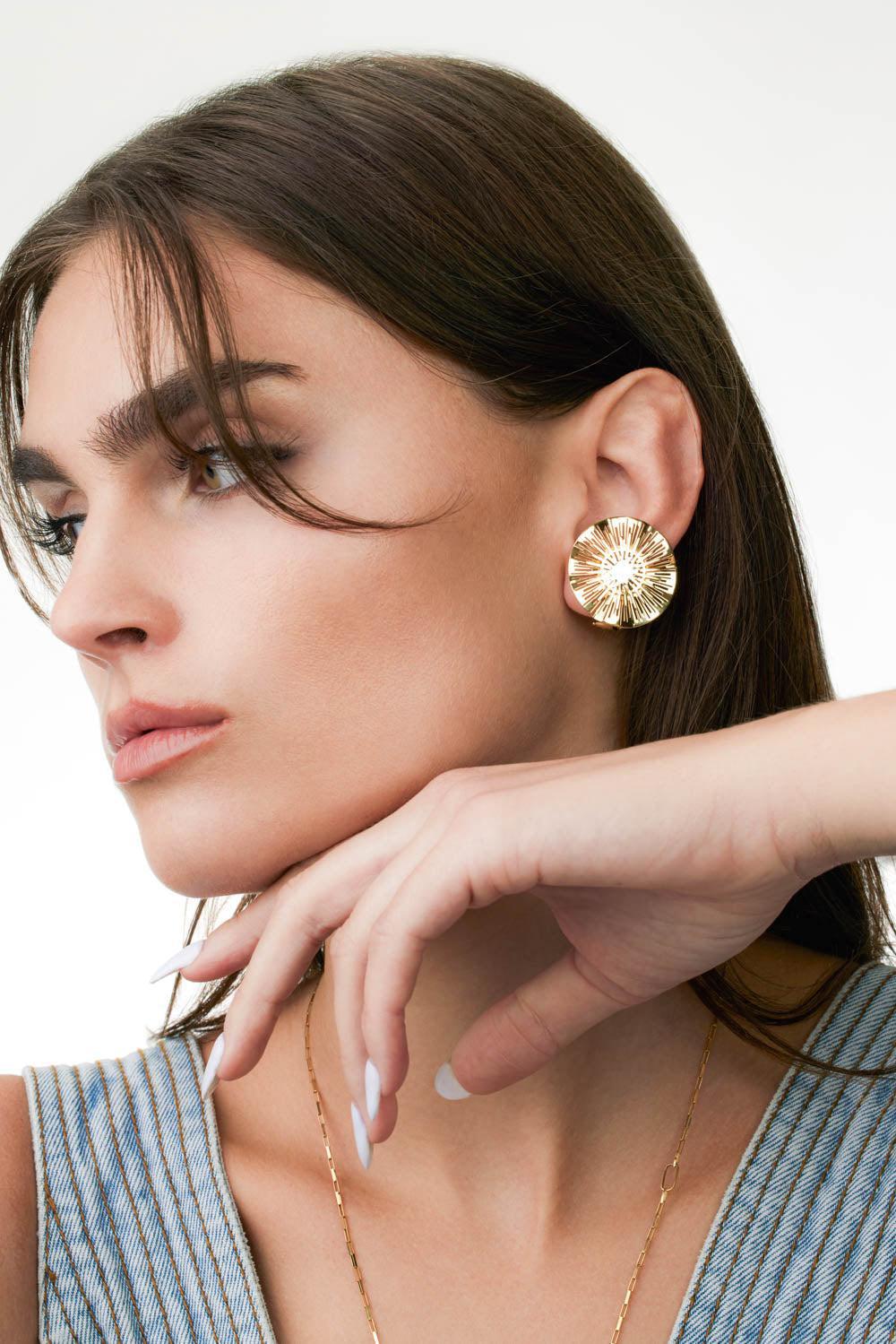 Medium Explosion White Rhodium Earrings-YELLOW GOLD-JEWELRYFINE JEWELEARRING-CAROL KAUFFMANN