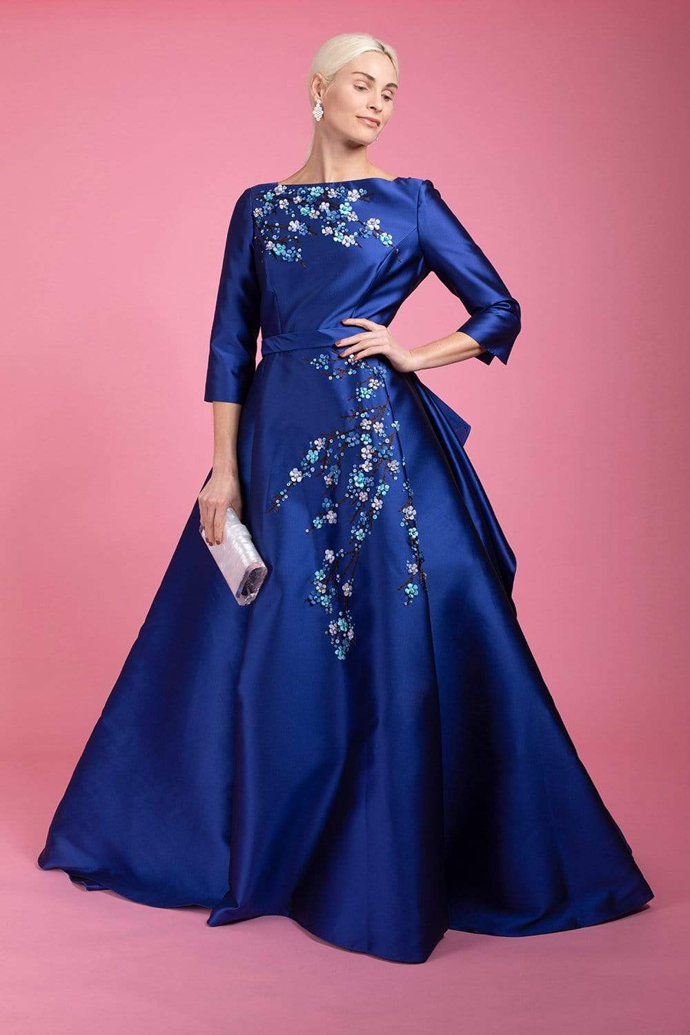 CAROLINA HERRERA-Bateau Neck Emb. Gown-