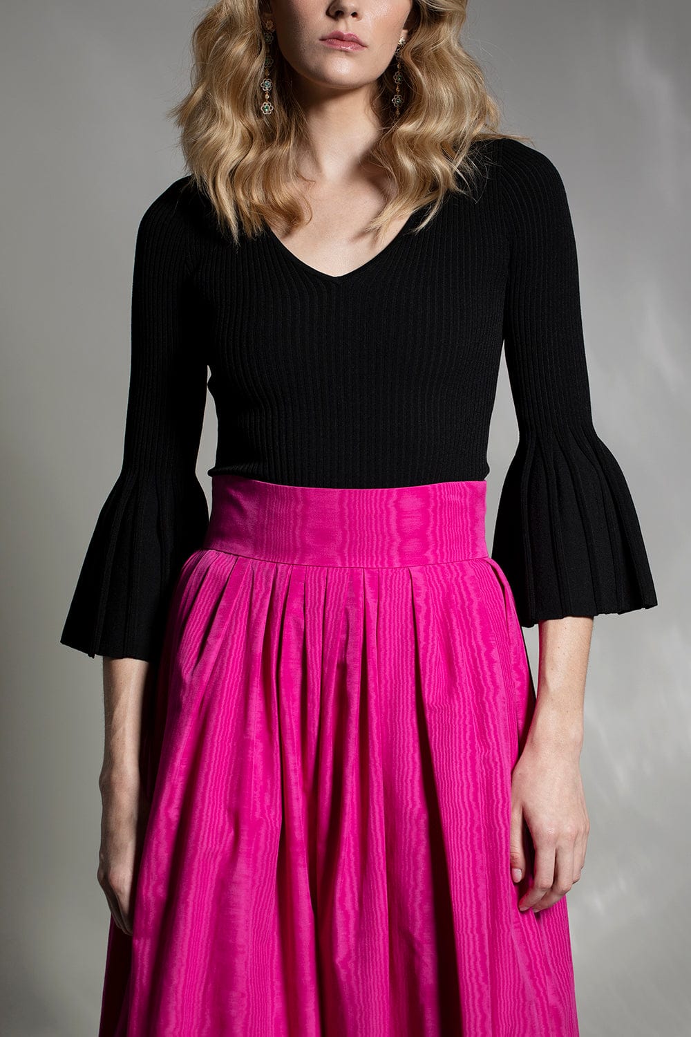 CAROLINA HERRERA-V-Neck Flare Knit Top-
