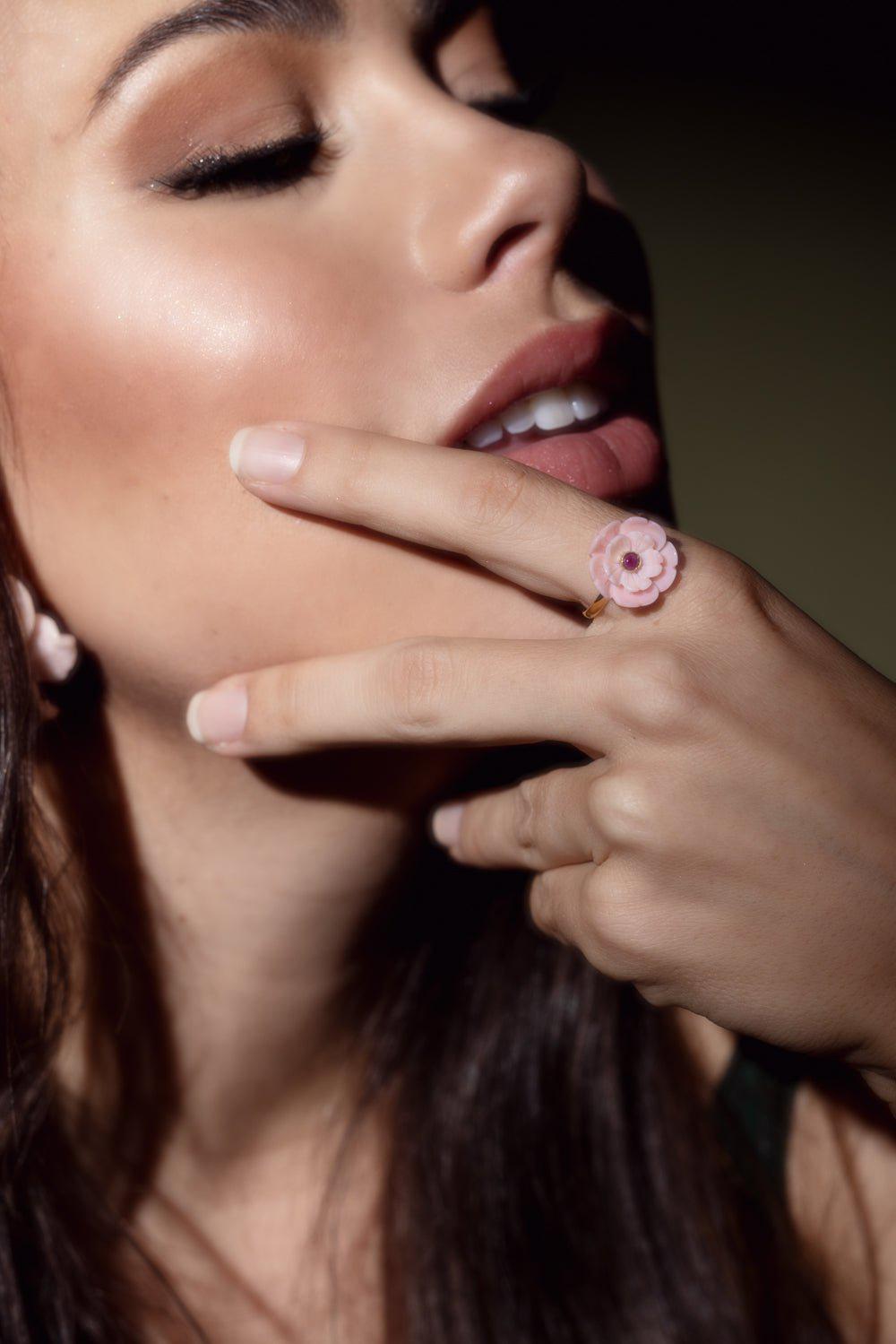 CASA CASTRO-Quartz Flower Ring-YELLOW GOLD
