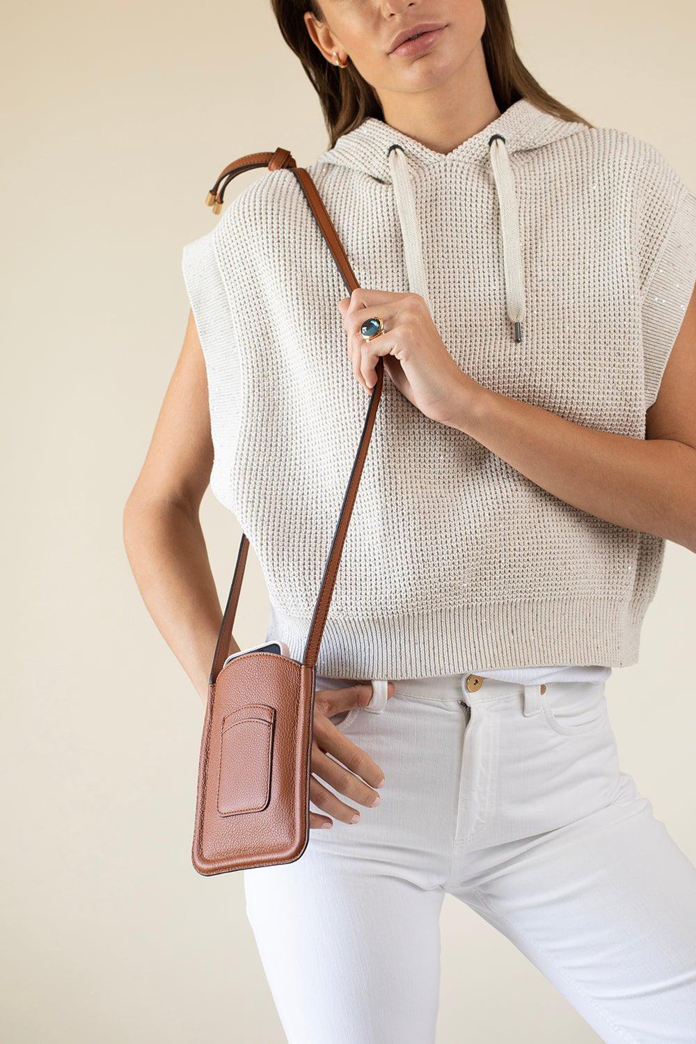 CHLOÉ-Marcie Phone Pouch-TAN