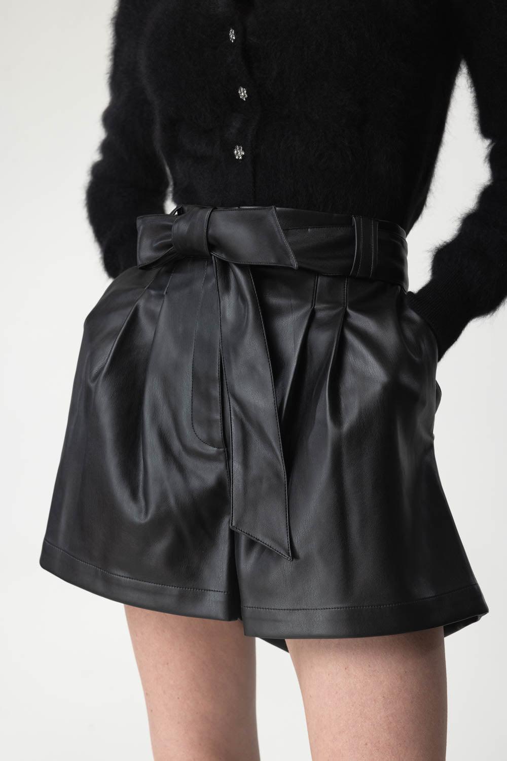 CHRISTY LYNN-Lola Shorts - Black-