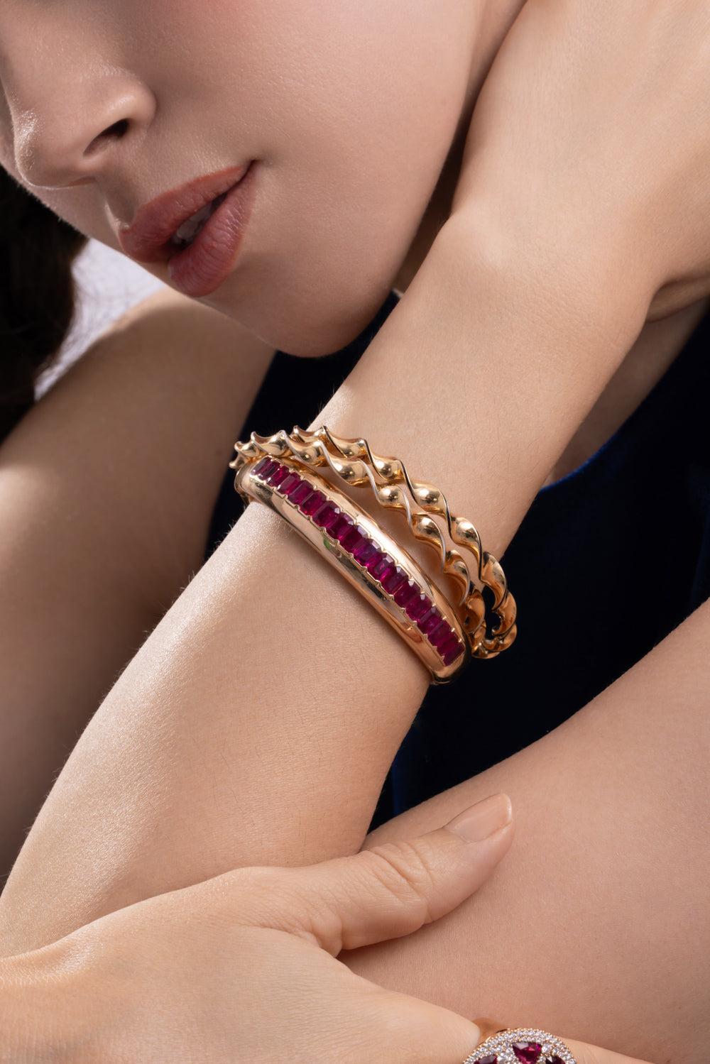 Black Enamel Twist Bracelet-YELLOW GOLD-JEWELRYFINE JEWELBRACELET O-CICADA