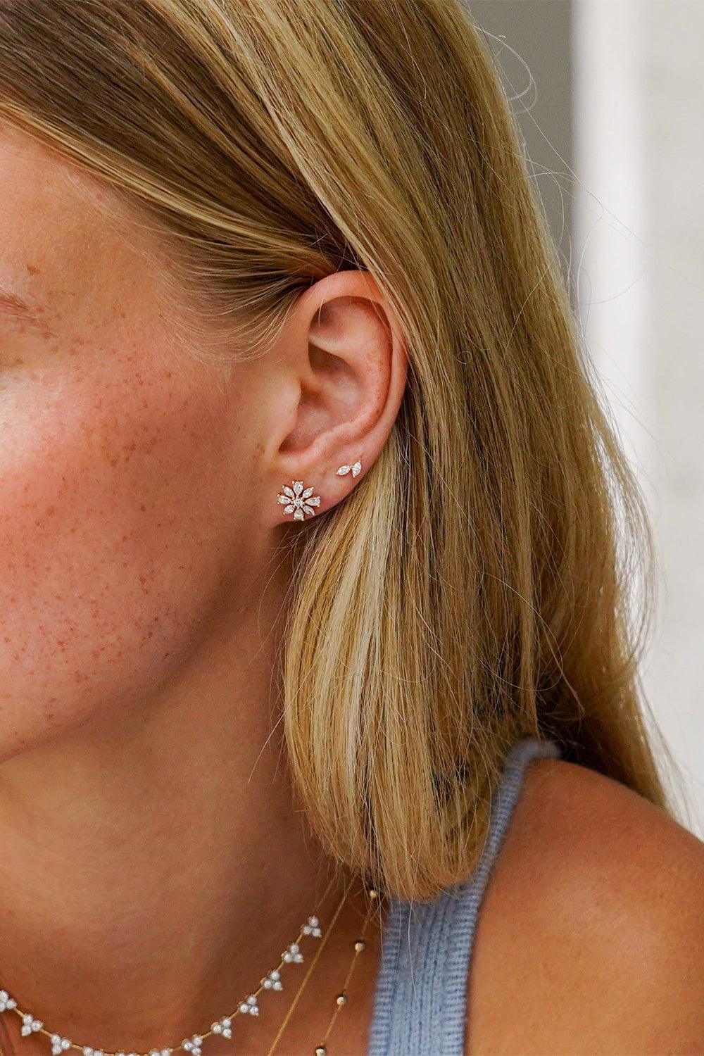 DANA REBECCA DESIGNS-Alexa Jordyn Large Flower Stud Earrings-WHITE GOLD