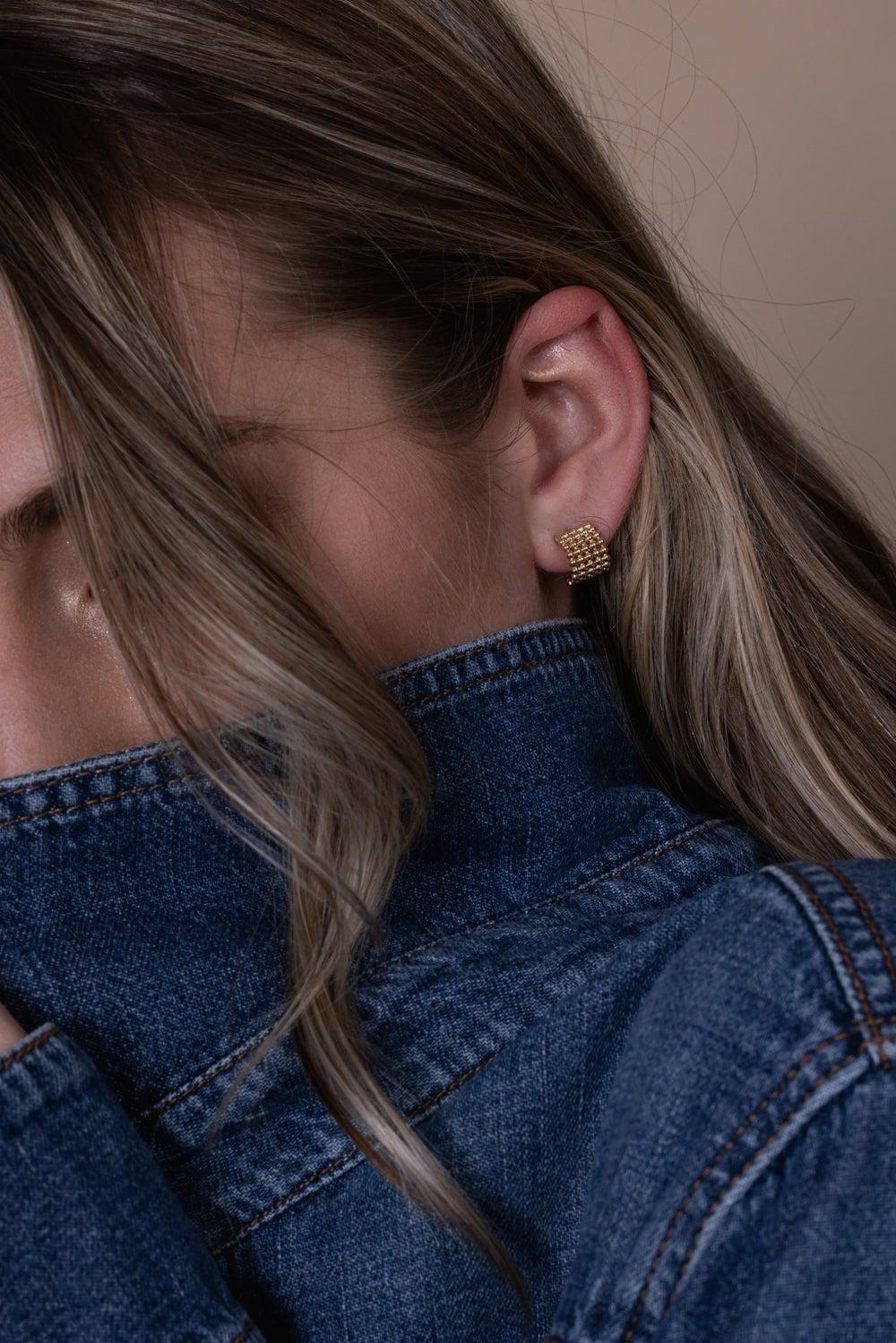 DANA REBECCA DESIGNS-Poppy Rae Pebble Row Hoop Earrings-YELLOW GOLD