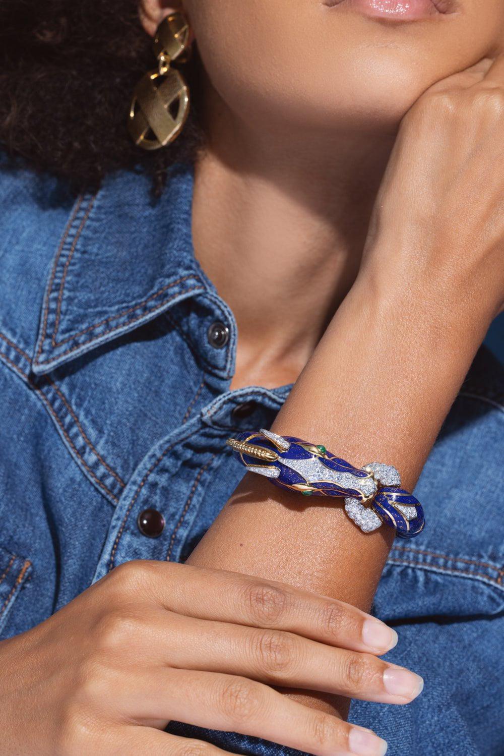 DAVID WEBB-Dappled Blue Horse Bracelet-YELLOW GOLD