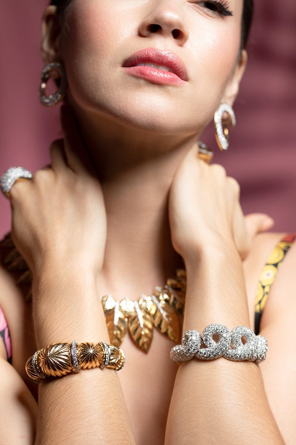 DAVID WEBB-Diamond Fluted Dome Bracelet-YELLOW GOLD