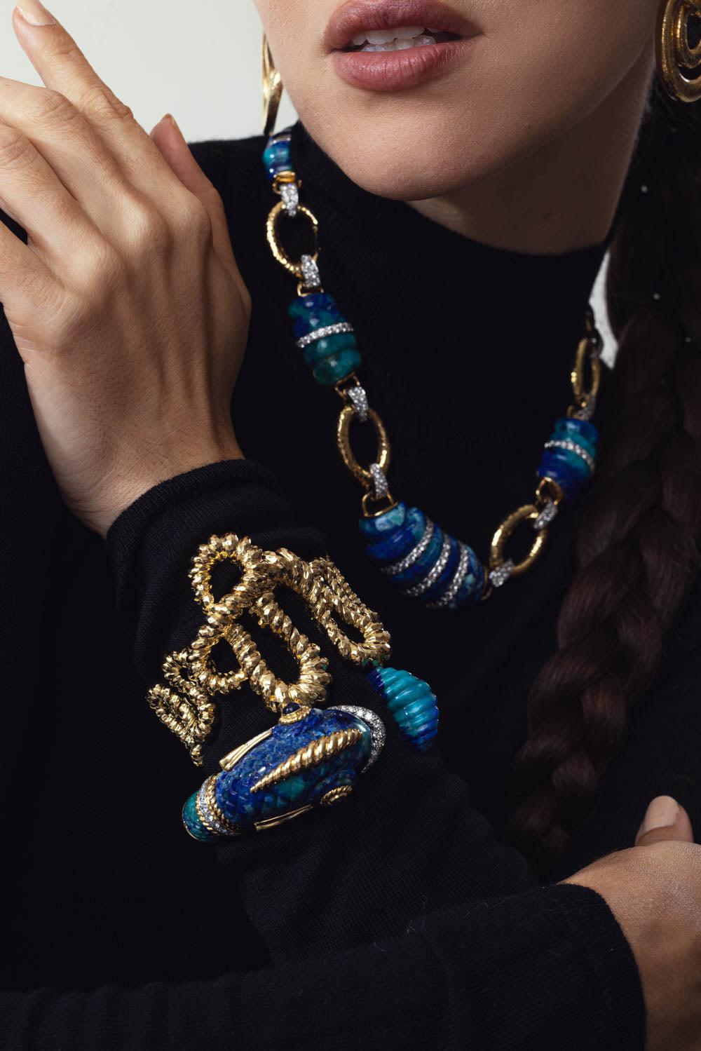 DAVID WEBB-Textured Curved Rope Bracelet-YELLOW GOLD