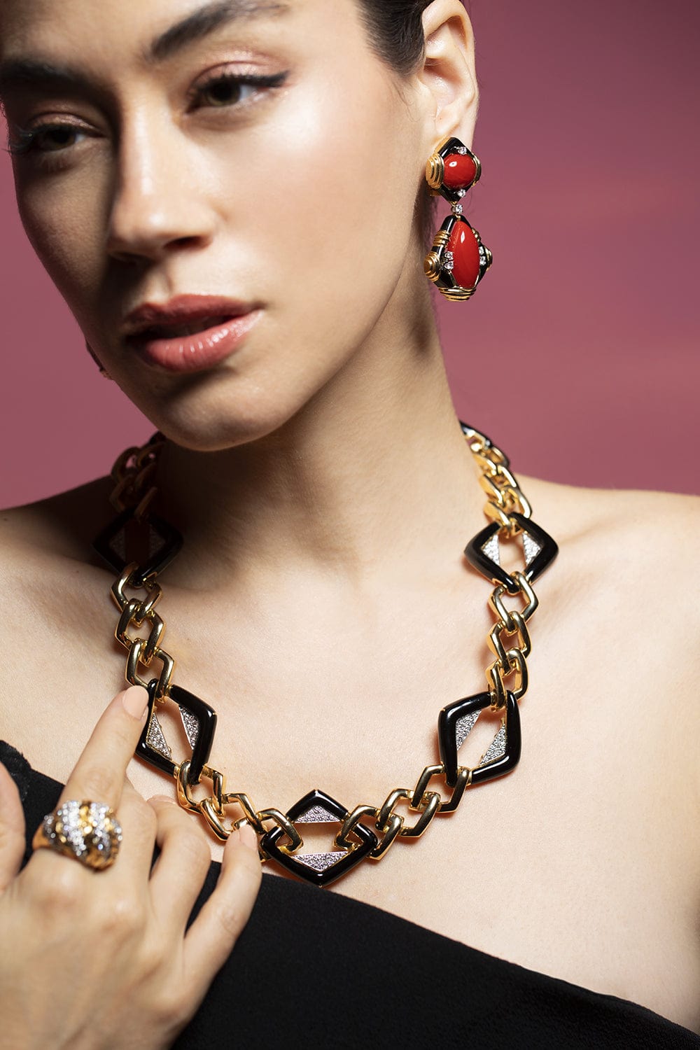 DAVID WEBB-Coral Radio Earrings-YELLOW GOLD