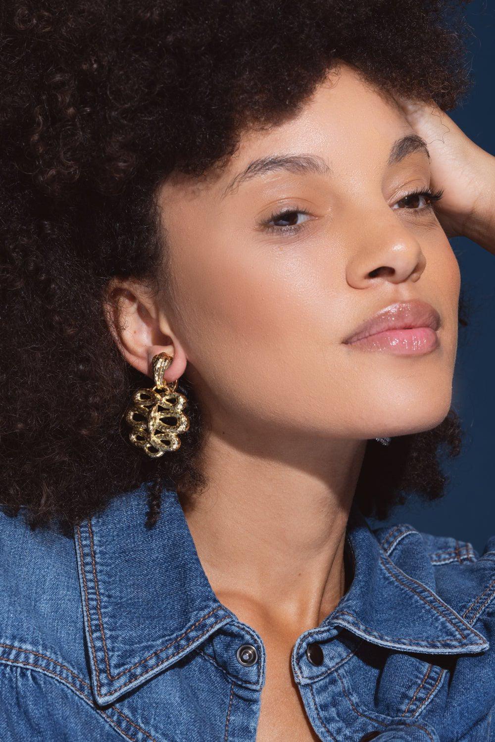 DAVID WEBB-Hammered Triple Infinity Earrings-YELLOW GOLD