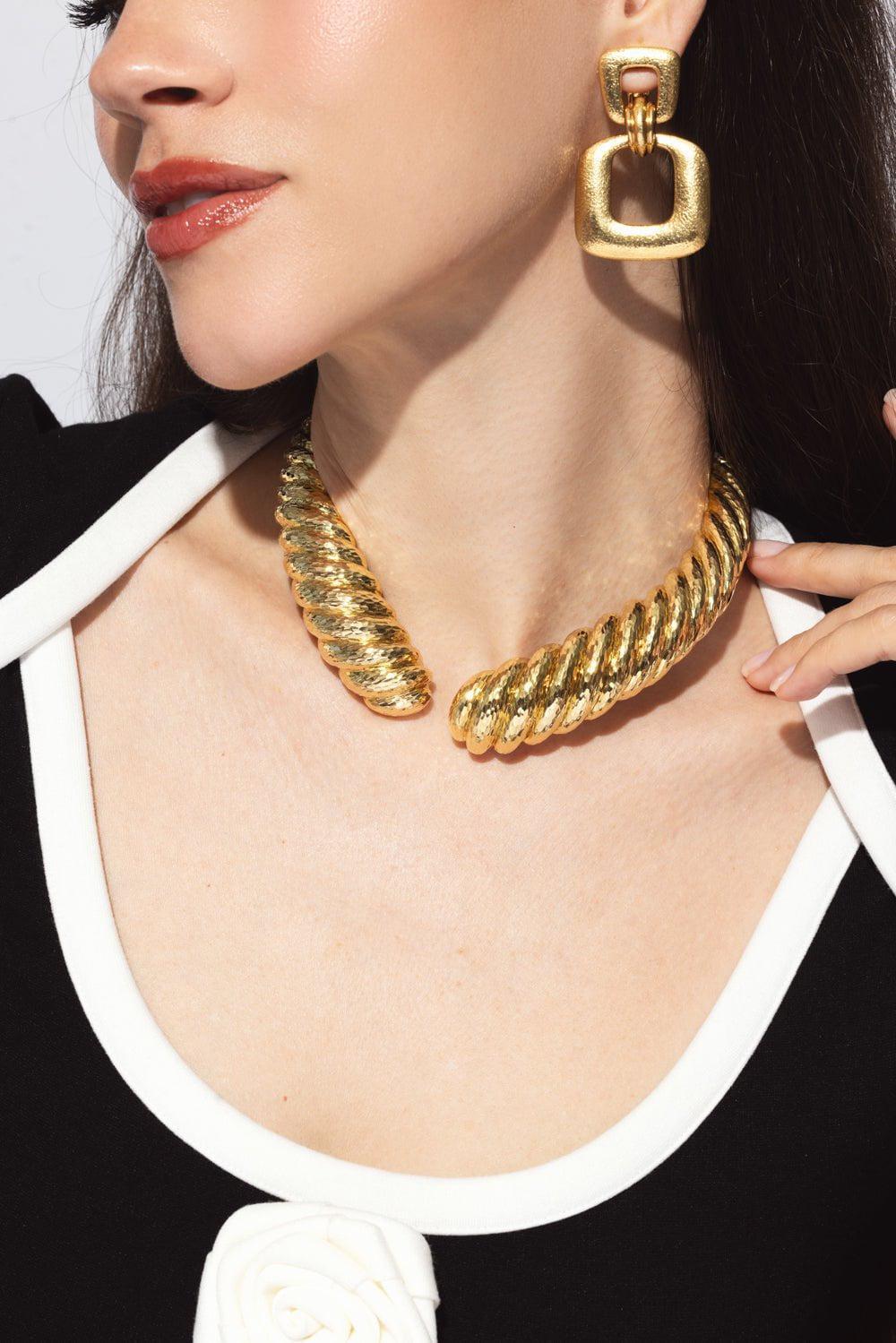 DAVID WEBB-Hammered Roll Collar-YELLOW GOLD