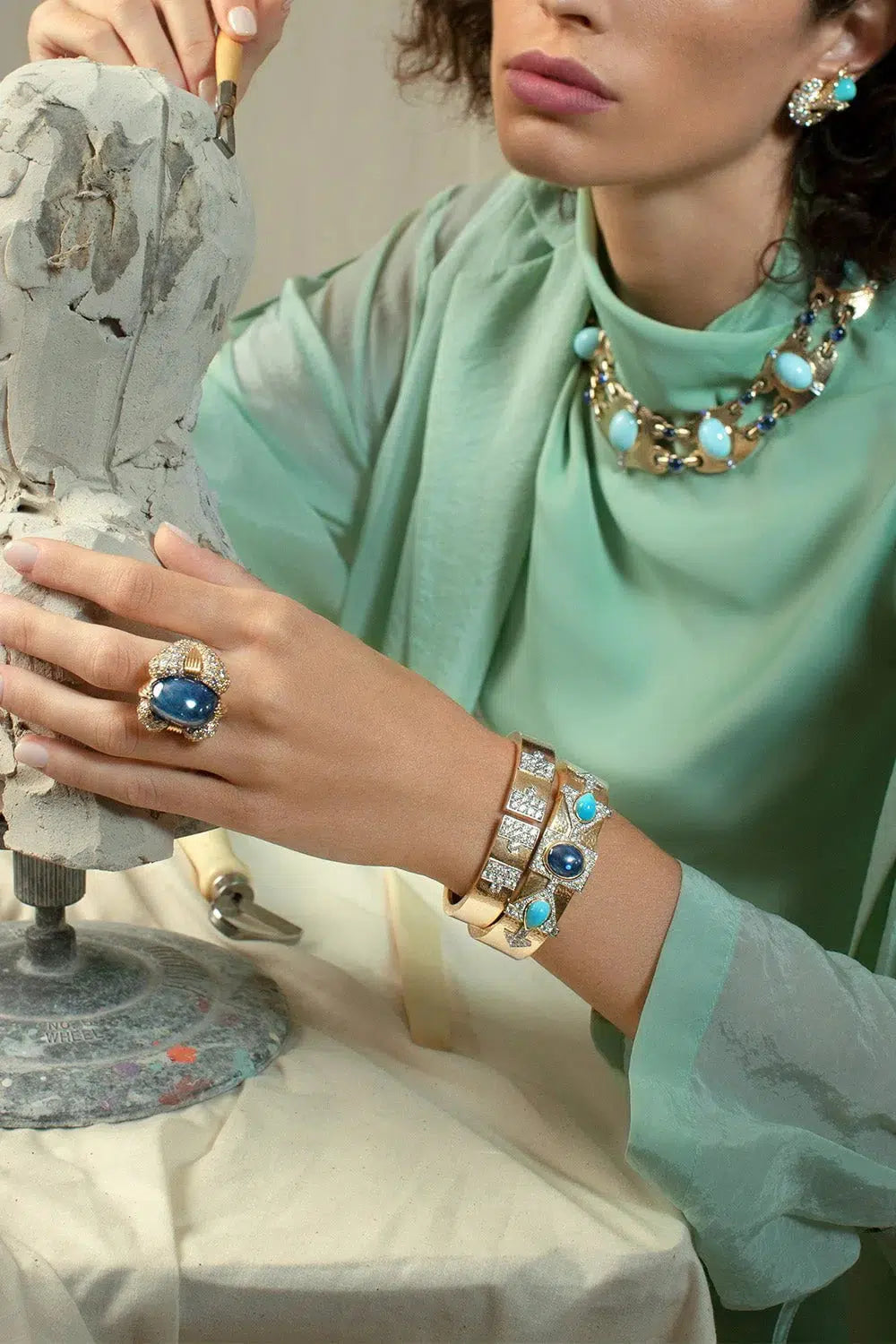 DAVID WEBB-Turquoise Marakech Necklace-YELLOW GOLD