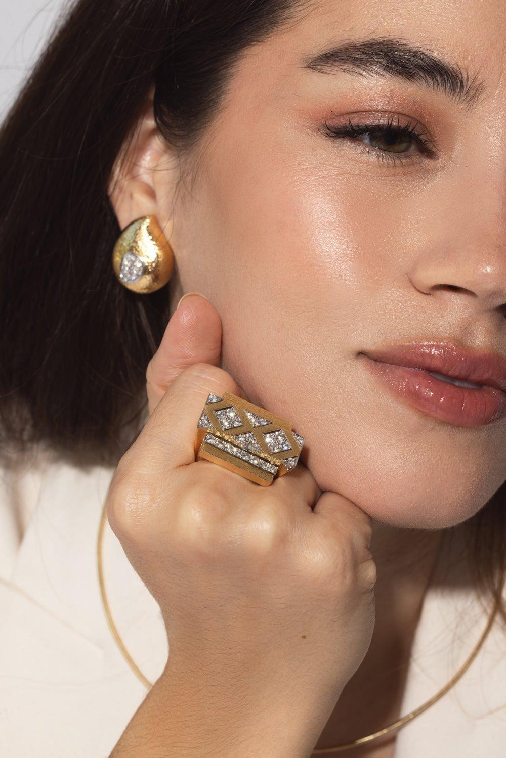 DAVID WEBB-Diamond Cross Beam Ring-YELLOW GOLD