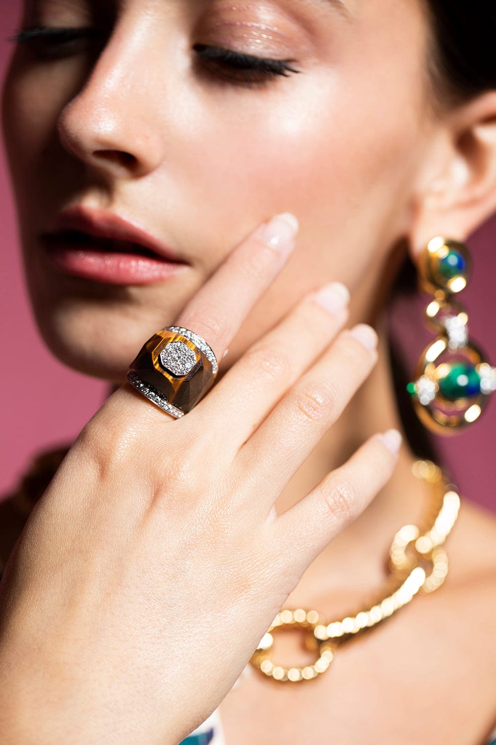 DAVID WEBB-Tiger's Eye Flat Top Ring-YELLOW GOLD