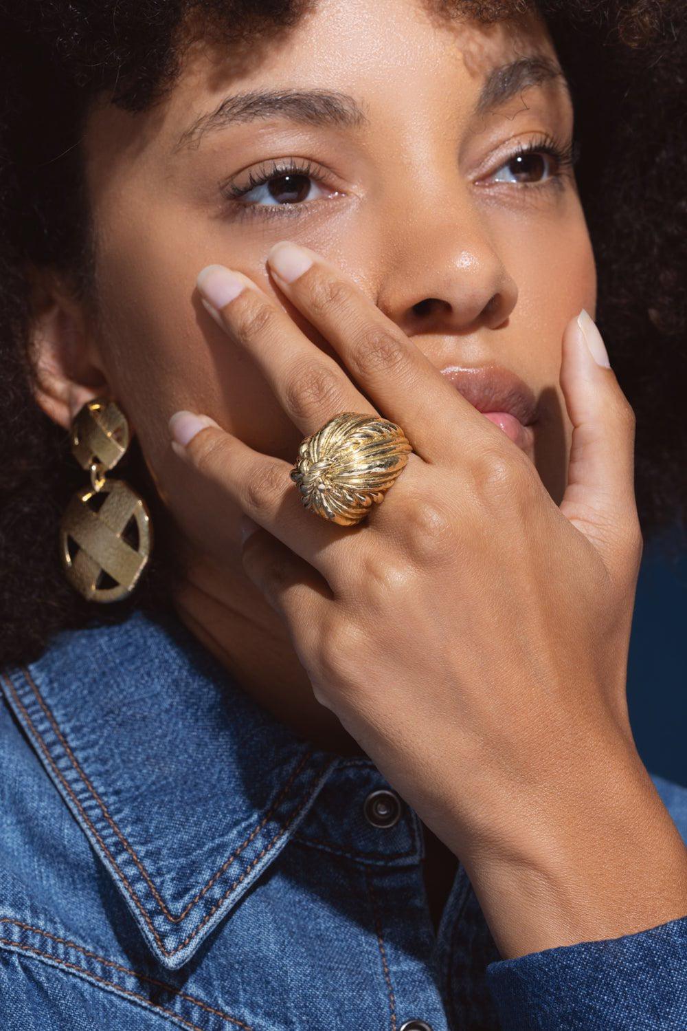 DAVID WEBB-Dome Ring-YELLOW GOLD