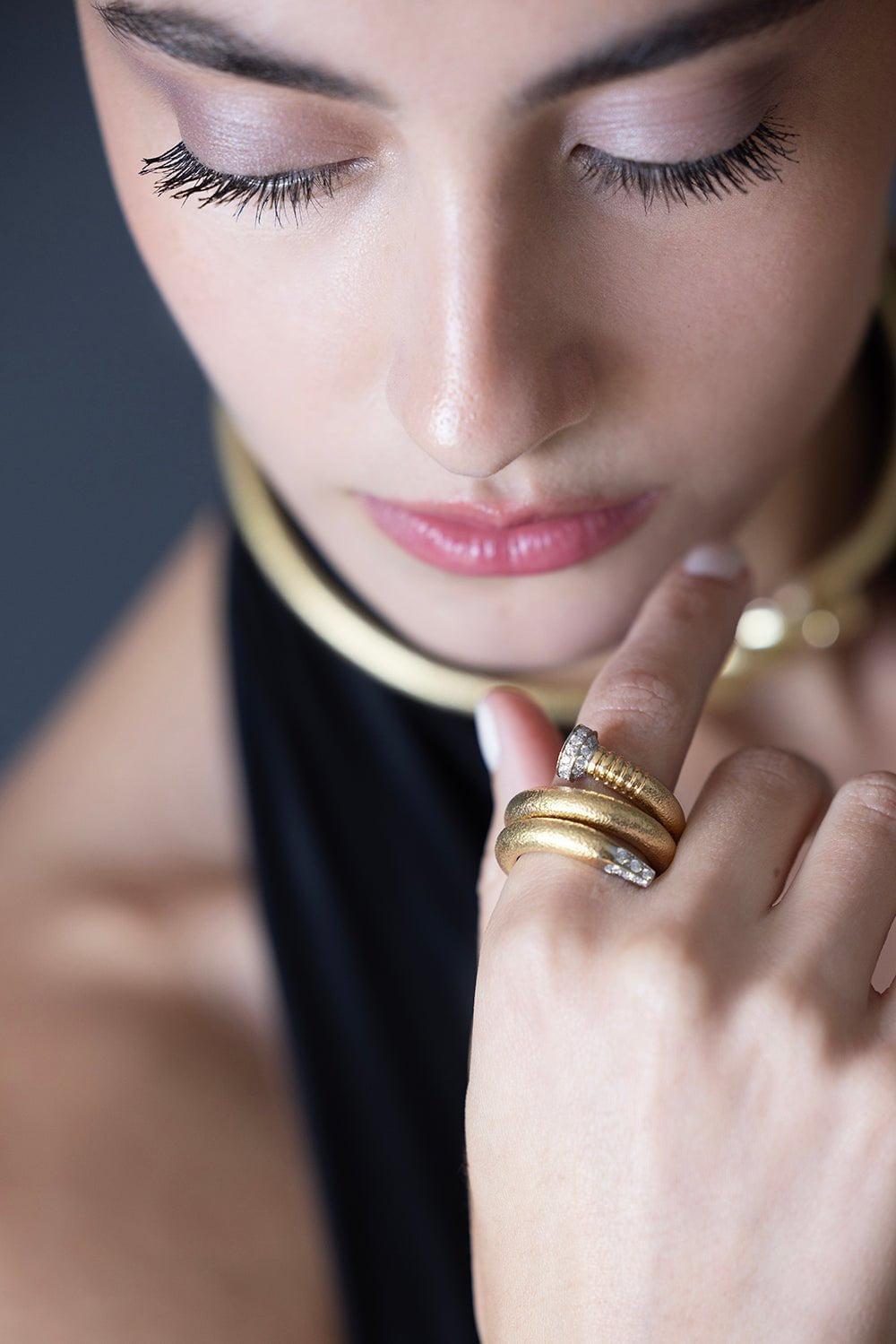 DAVID WEBB-Hammered Diamond Nail Ring-YELLOW GOLD