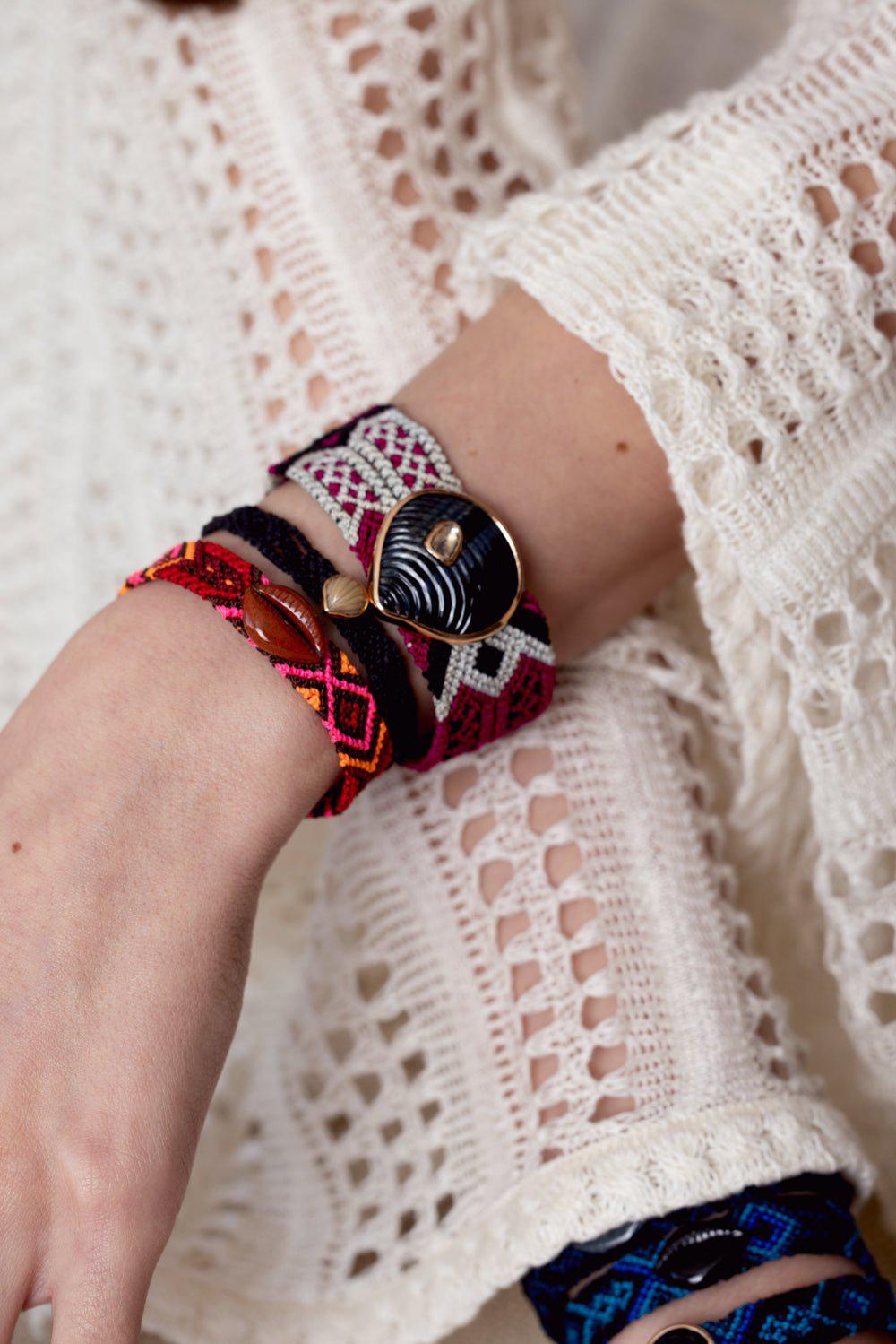 DEZSO BY SARA BELTRAN-Carved Cowry Red Jasper Mexican Bracelet-RED