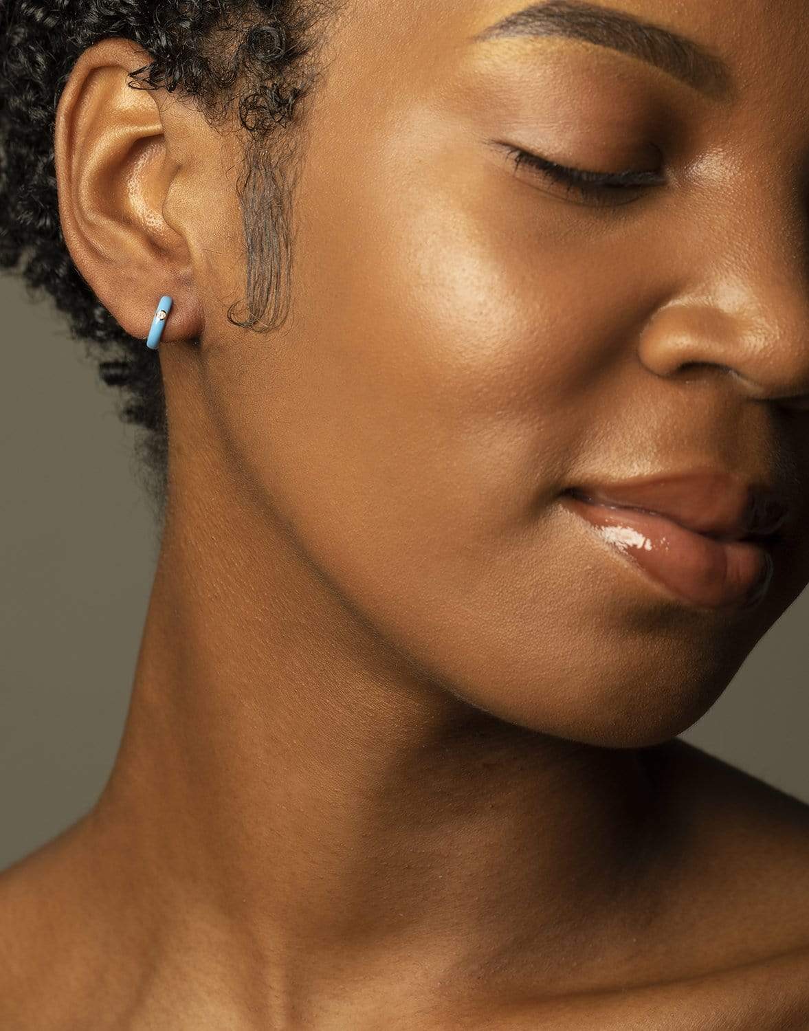 EF COLLECTION-Diamond Turquoise Enamel Huggie Earrings-YELLOW GOLD