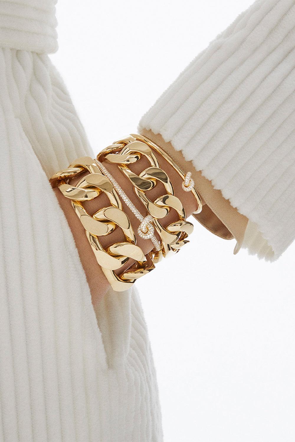 Medium Cuban Link Bracelet-YELLOW GOLD-8-JEWELRYFINE JEWELBRACELET O-ENGELBERT 1920