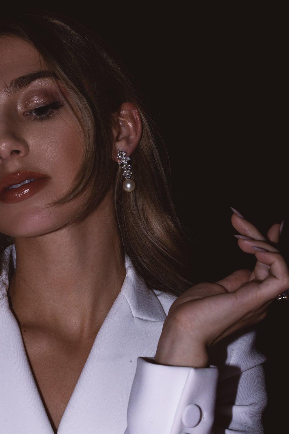 FANTASIA by DESERIO-Cluster Pearl Drop Earrings-WHITE