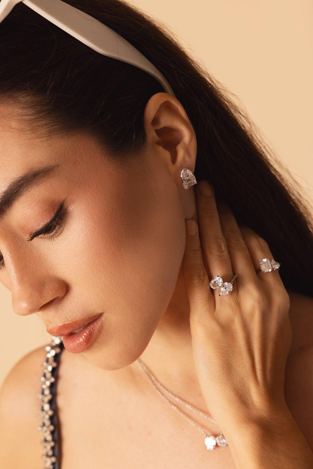 FANTASIA by DESERIO-Moi et Toi Earrings-WHITE