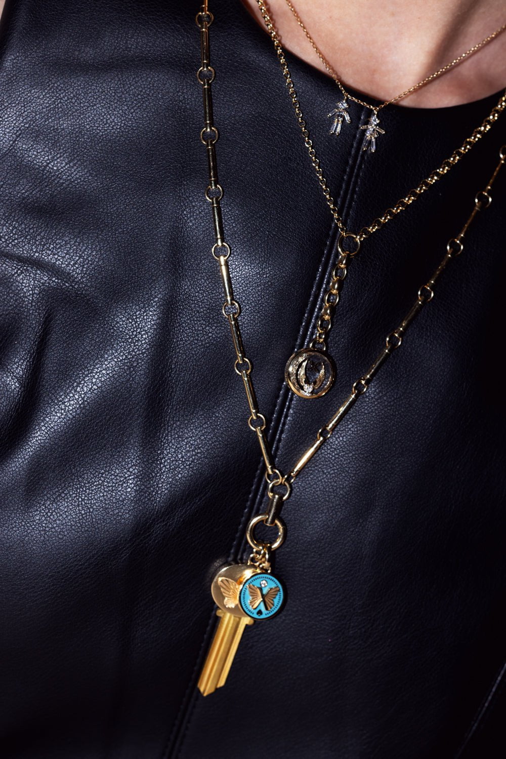 FOUNDRAE-Petite Ceramic Medallion - Reverie-YELLOW GOLD