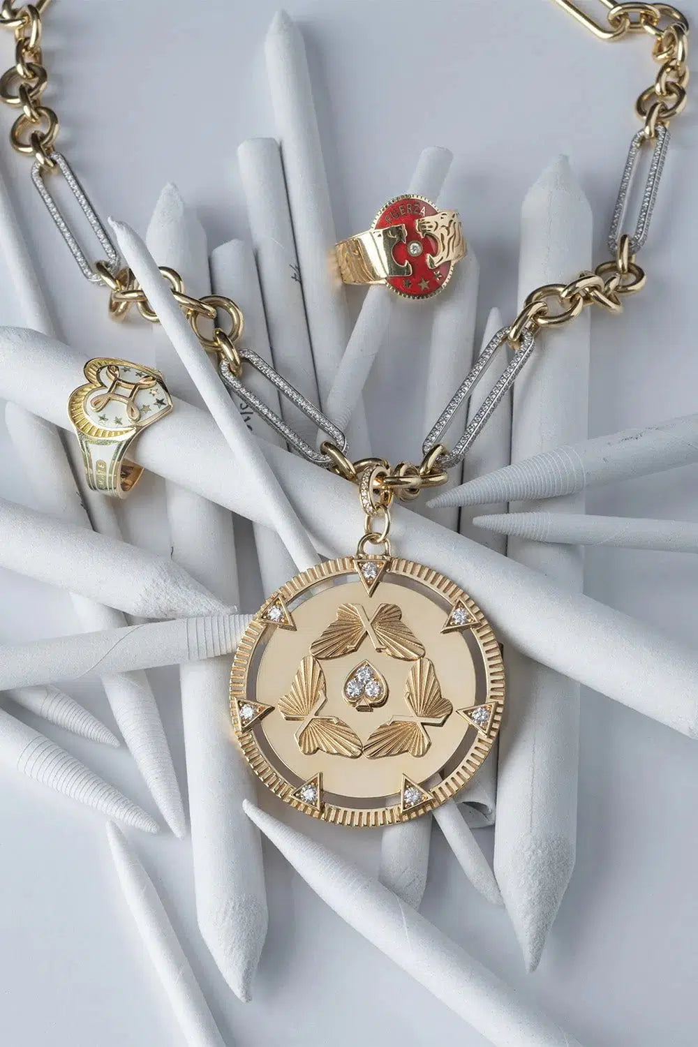 FOUNDRAE-Reverie Oversized Medallion-YELLOW GOLD