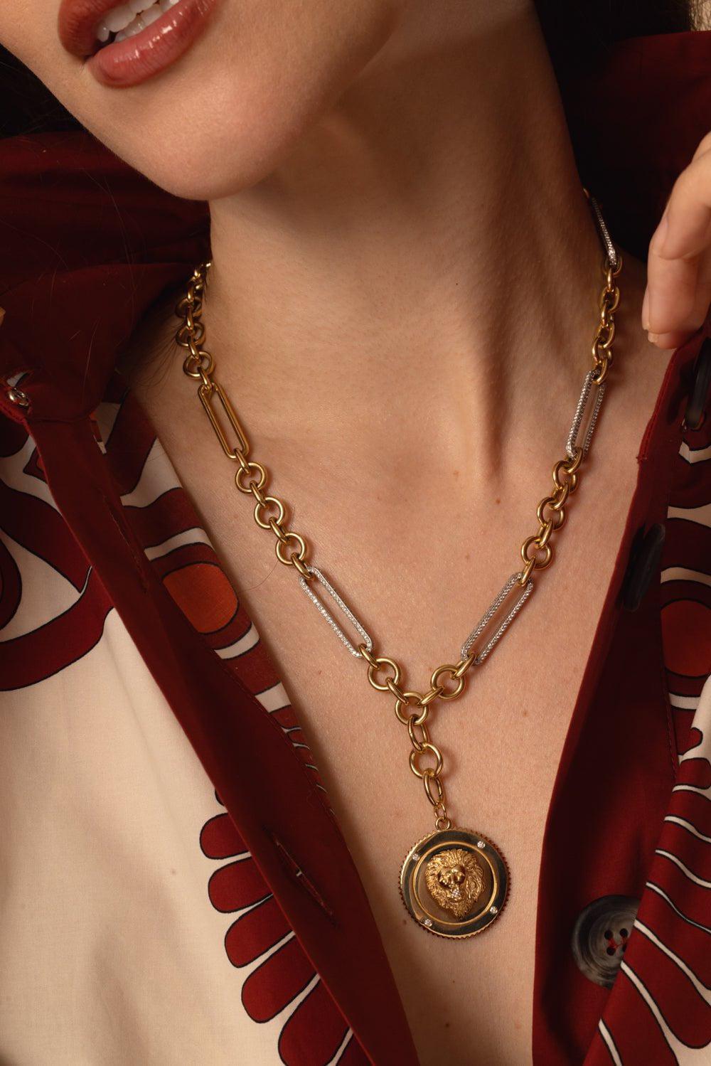 FOUNDRAE-Strength - Large Medallion-YELLOW GOLD