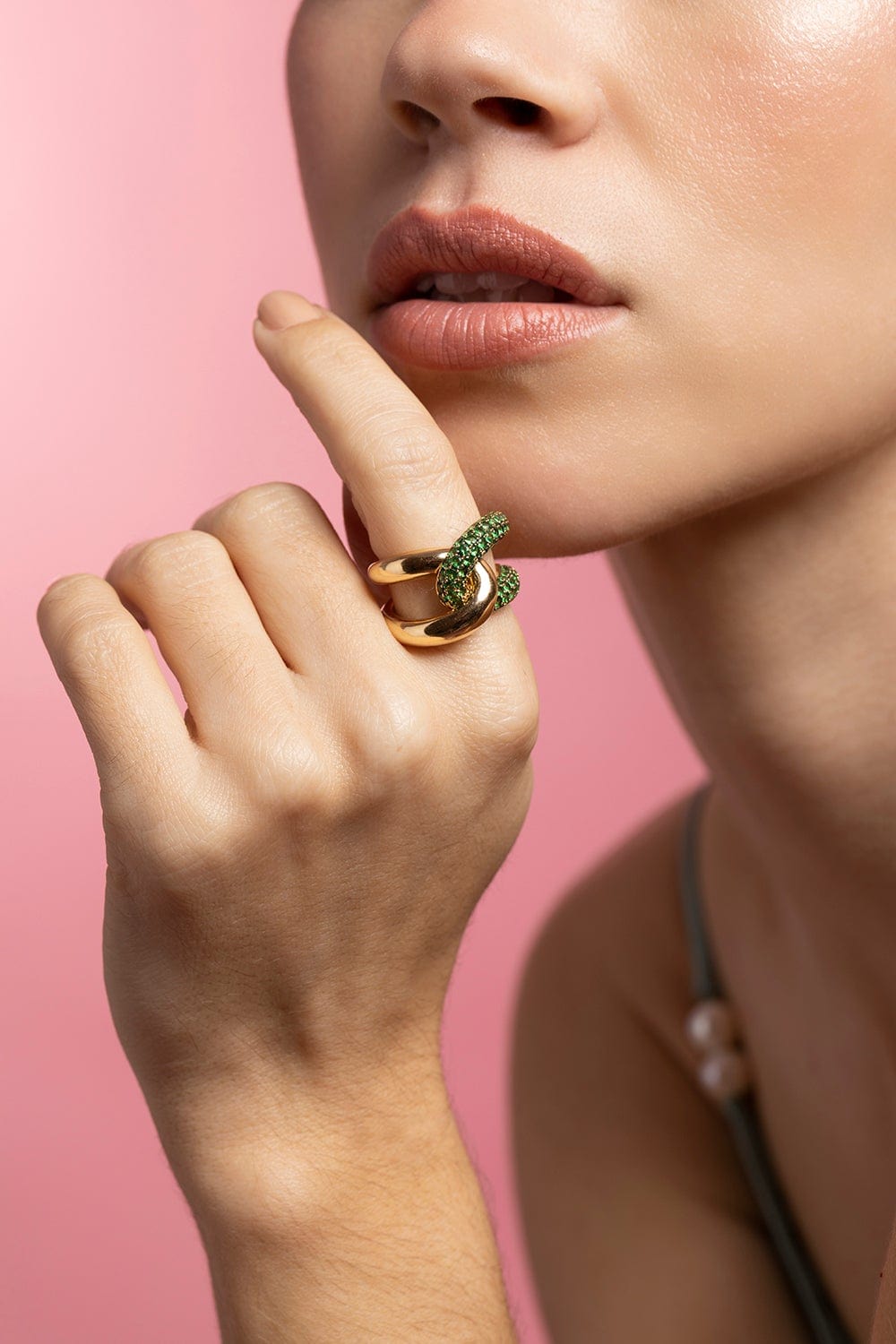 GEMELLA JEWELS-Tsavorite Intertwin Ring-YELLOW GOLD