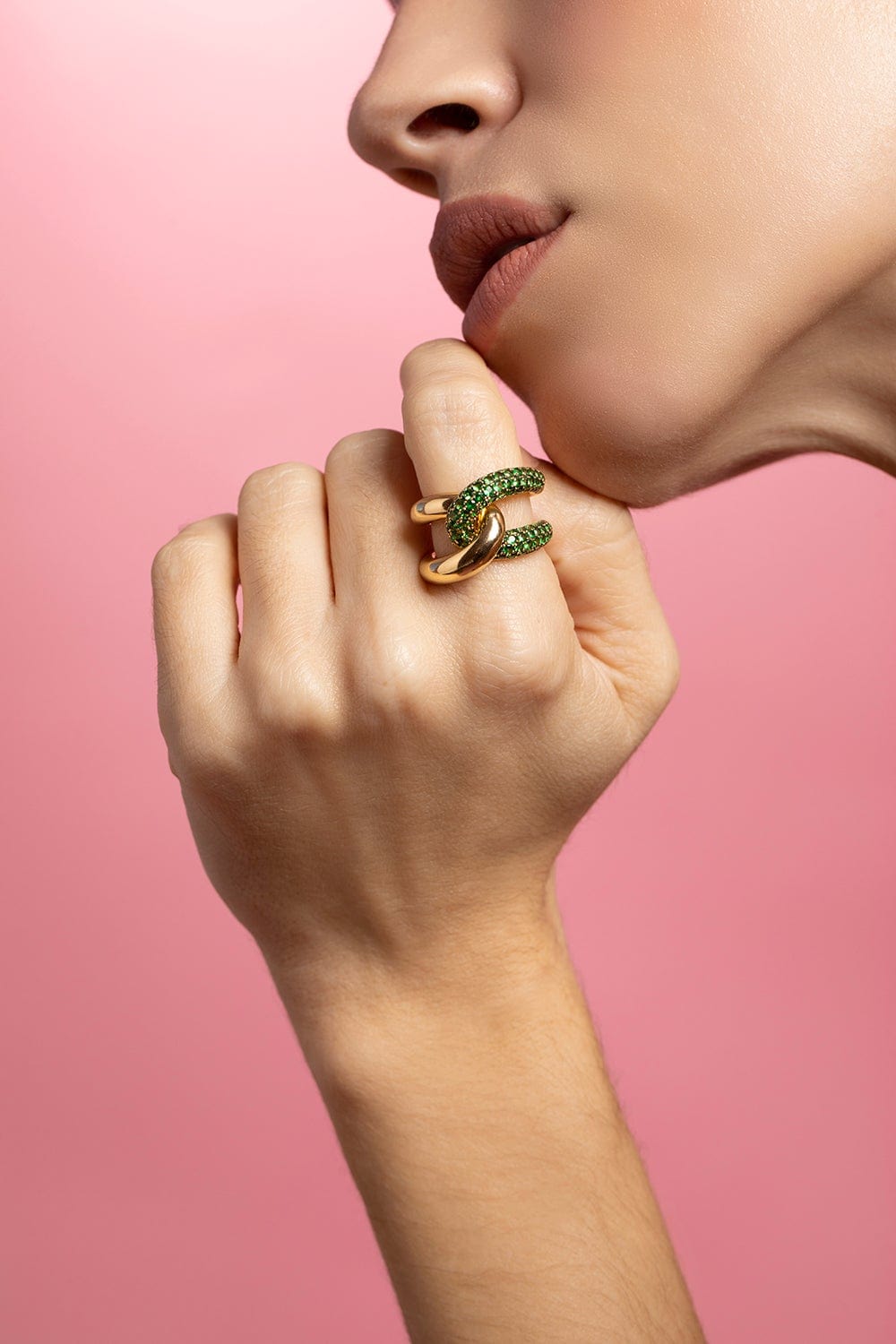 GEMELLA JEWELS-Tsavorite Intertwin Ring-YELLOW GOLD