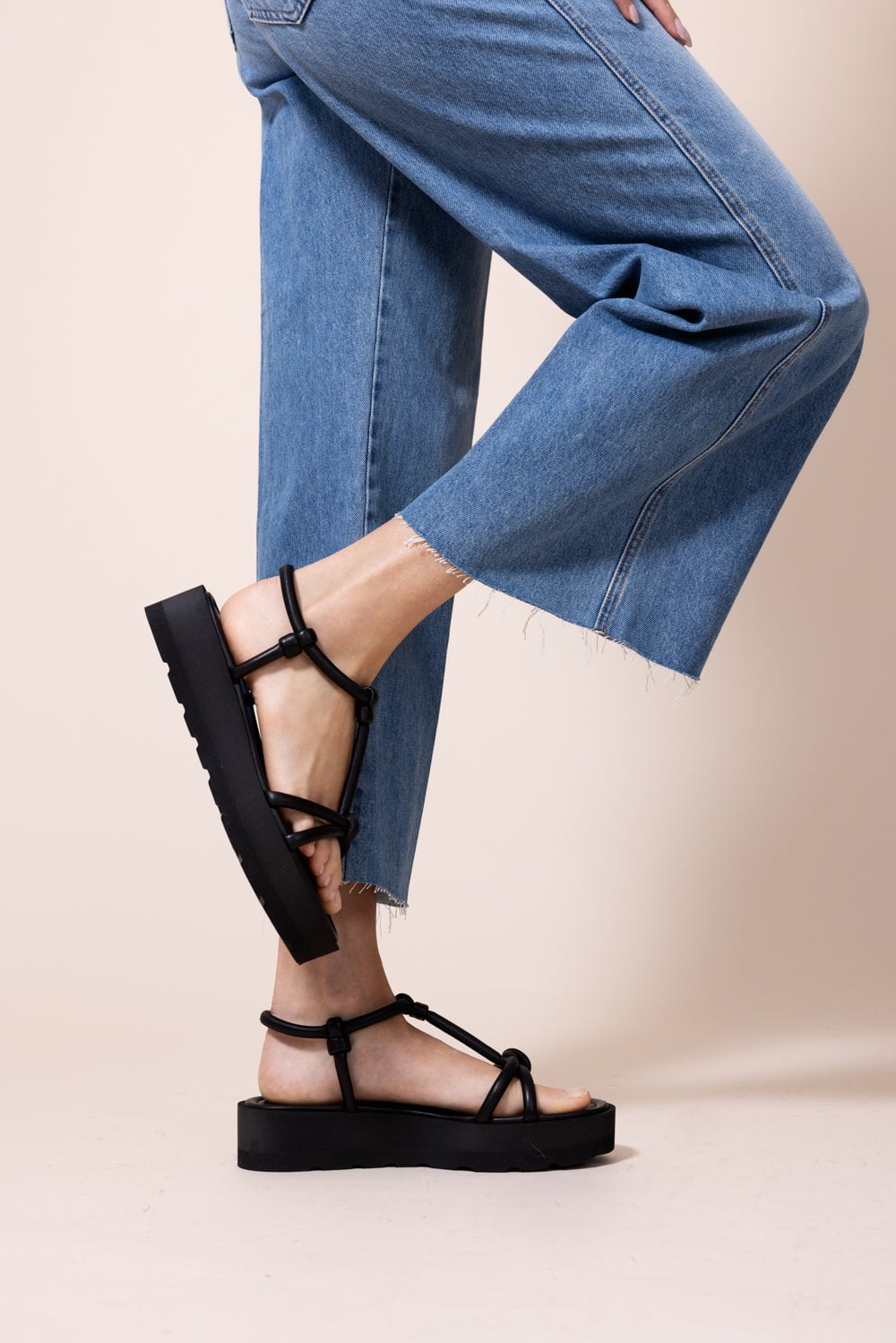 GIANVITO ROSSI-Marine Sandal-