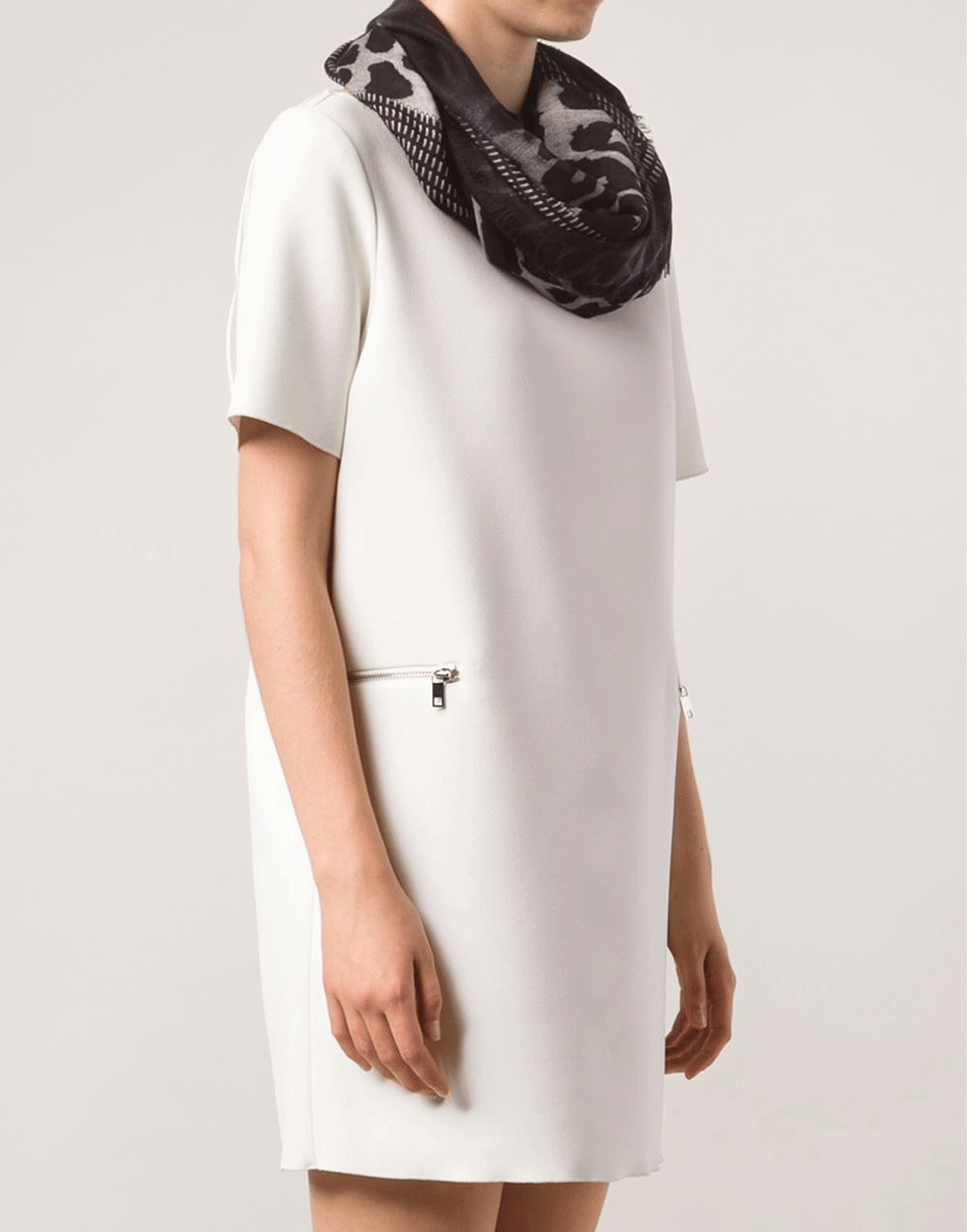 GIVENCHY-Shaded Leopard Scarf-