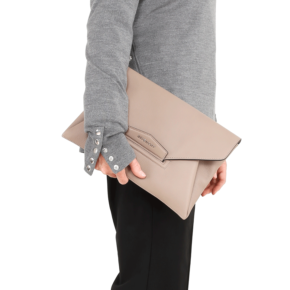 GIVENCHY-Antigona Envelope Clutch-MASTIC