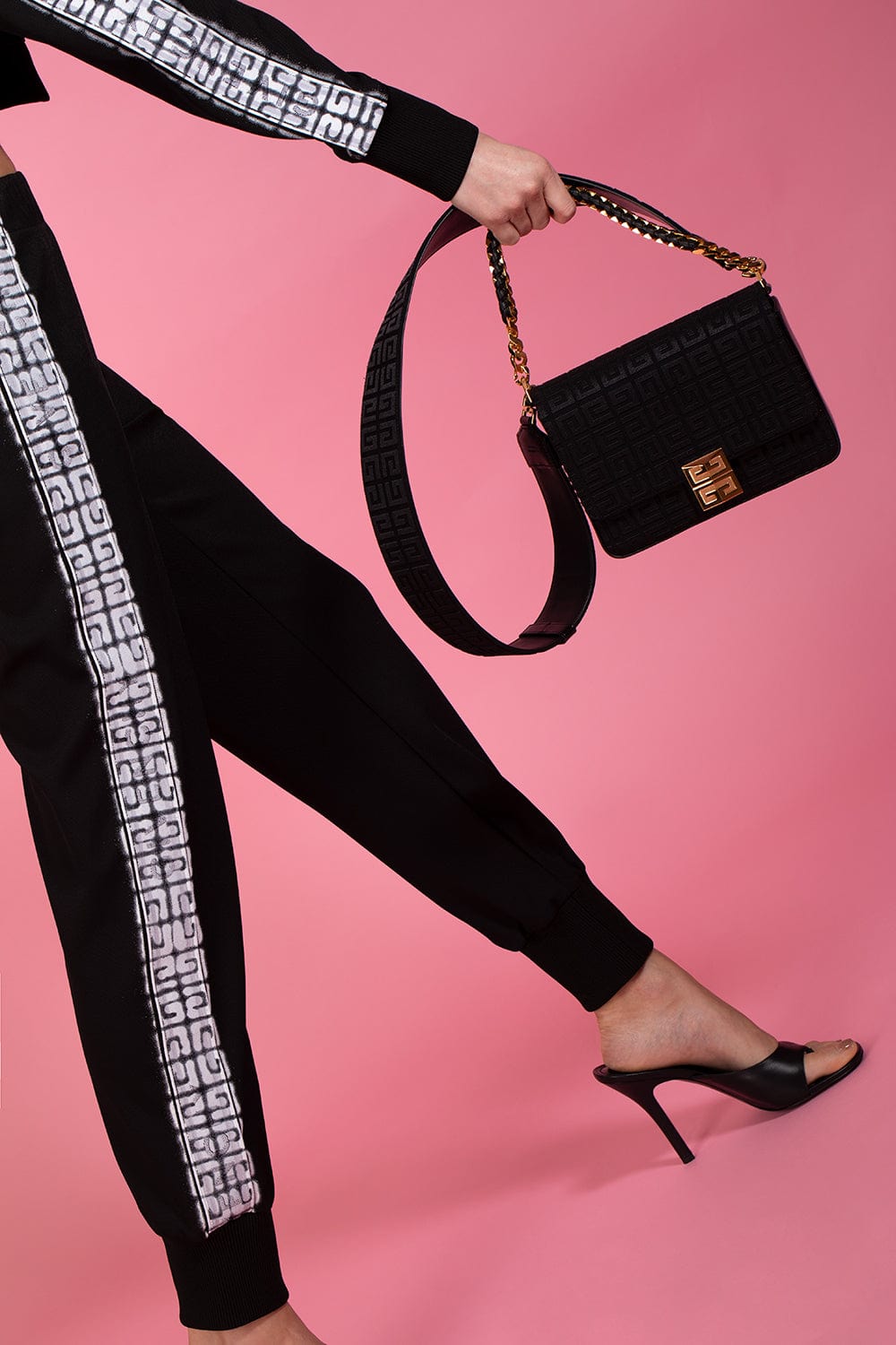 GIVENCHY-4g - Medium Crossbody Bag-BLACK