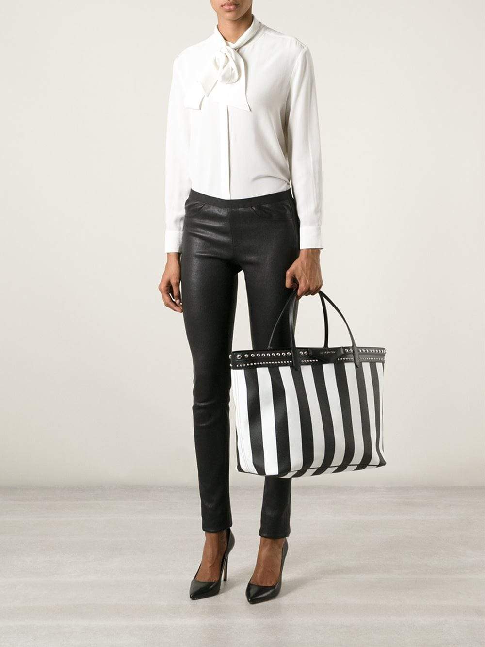 GIVENCHY-Large Antigona Shopper-BLK/WHT