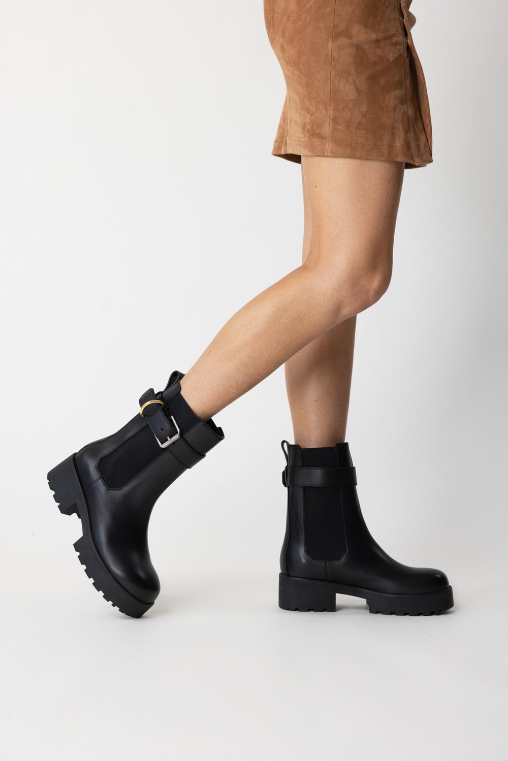 GIVENCHY-Voyou Chelsea Boots-