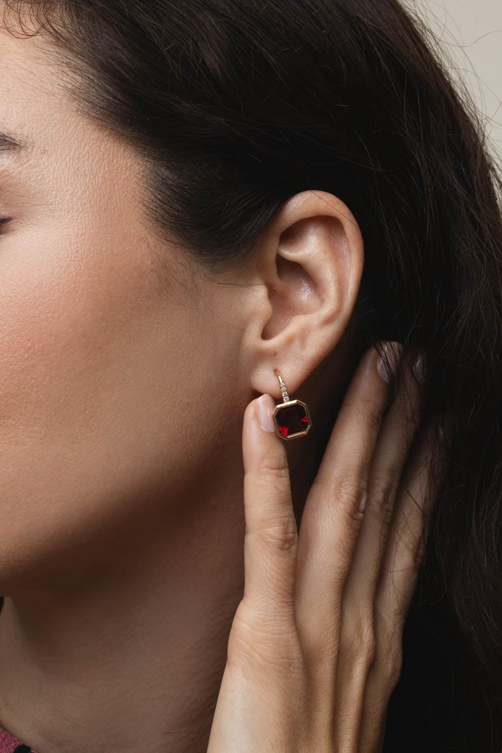 GOSHWARA-Gossip Garnet Diamond Earrings-YELLOW GOLD