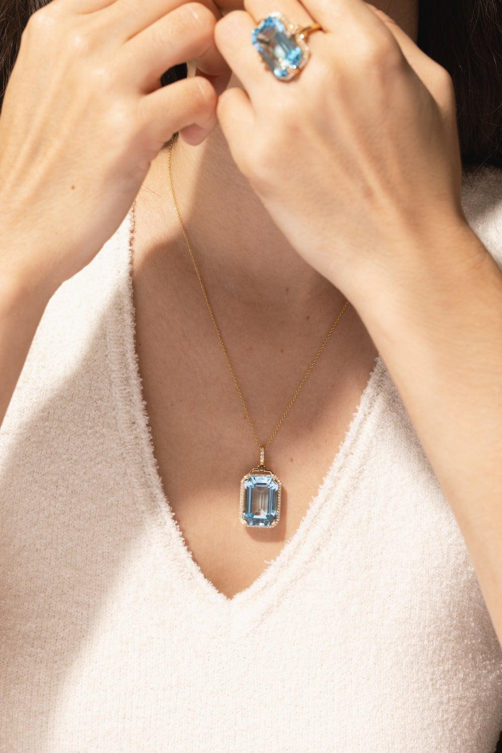 GOSHWARA-Blue Topaz Diamond Pendant Necklace-YELLOW GOLD