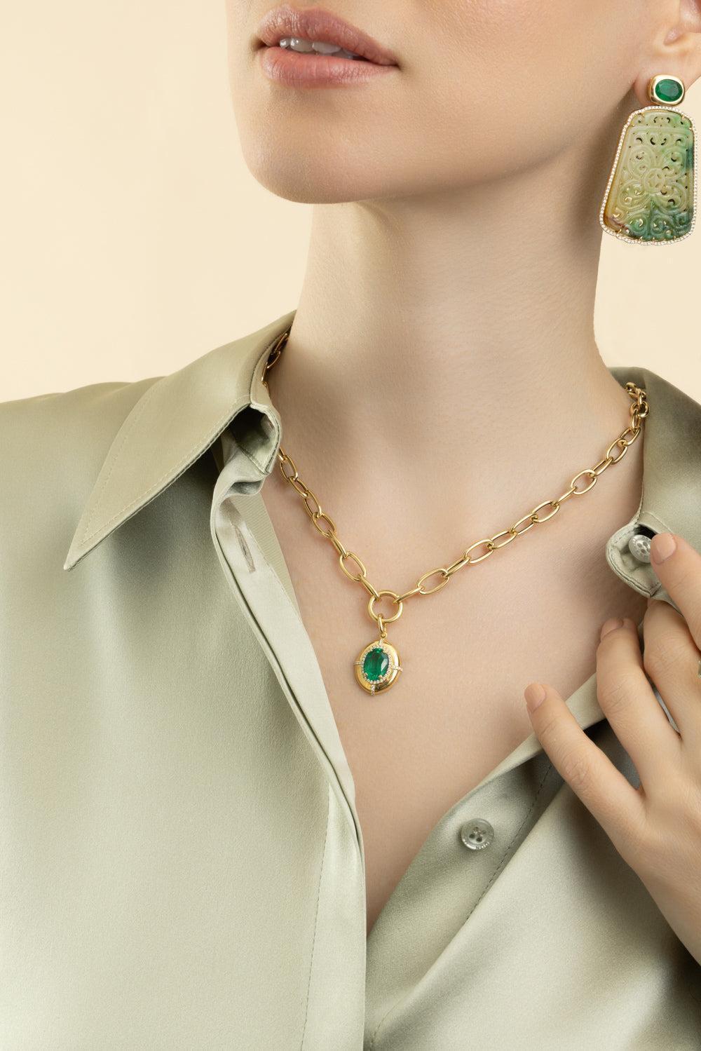 Emerald Oval Medallion Pendant Necklace-YELLOW GOLD-18-JEWELRYFINE JEWELNECKLACE O-GOSHWARA