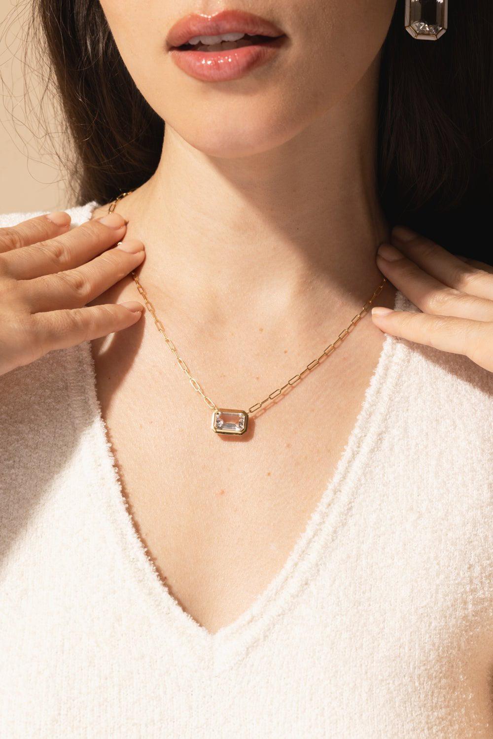 GOSHWARA-Rock Crystal East West Pendant Necklace-YELLOW GOLD