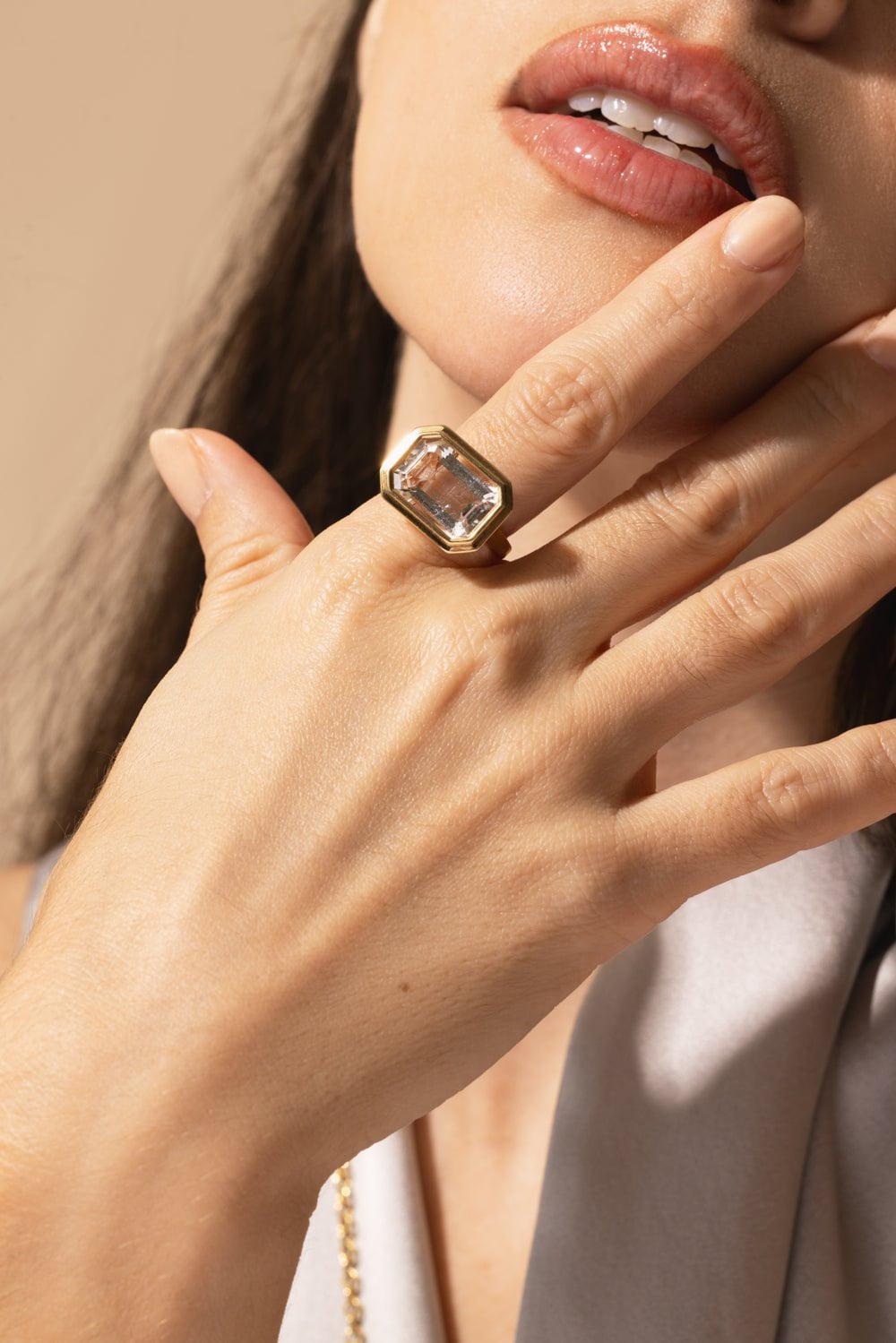 GOSHWARA-East West Rock Crystal Ring-YELLOW GOLD