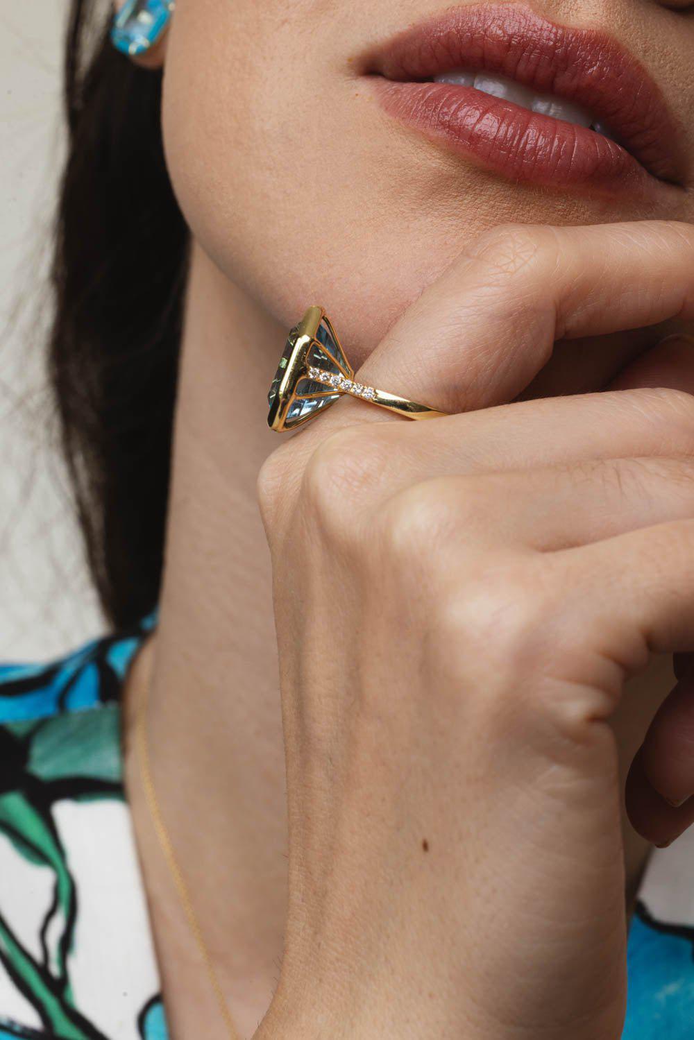 GOSHWARA-Gossip Blue Topaz Diamond Ring-YELLOW GOLD