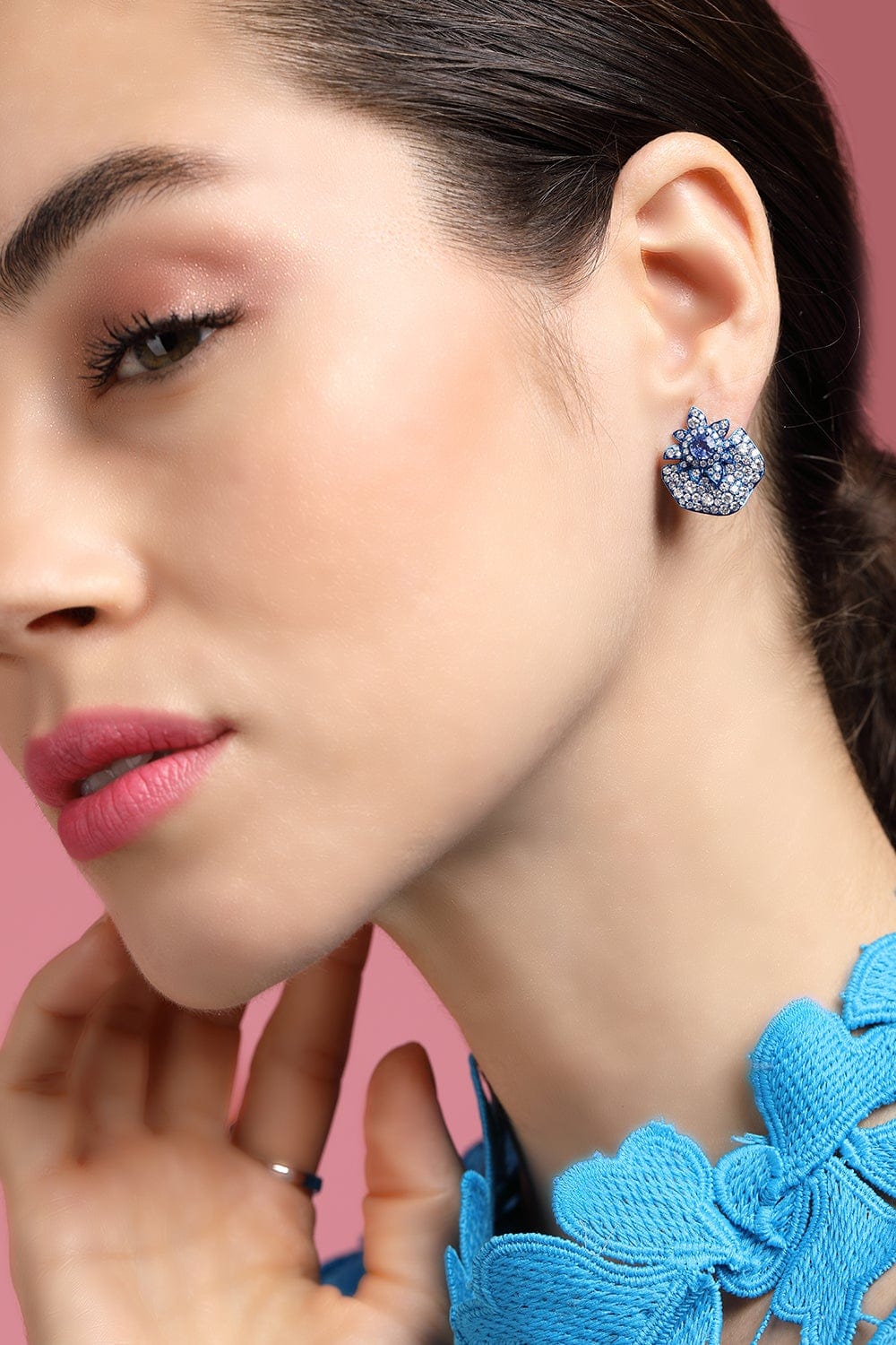 GRAZIELA-Blue Sapphire and Diamond Folha Earrings-WHITE GOLD