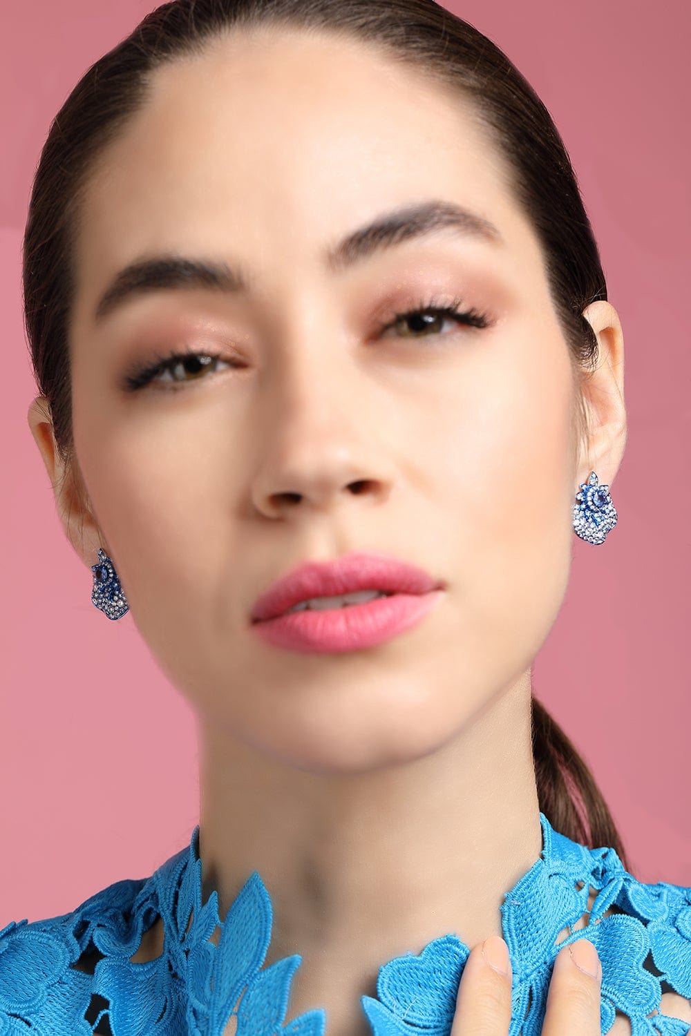 GRAZIELA-Blue Sapphire and Diamond Folha Earrings-WHITE GOLD