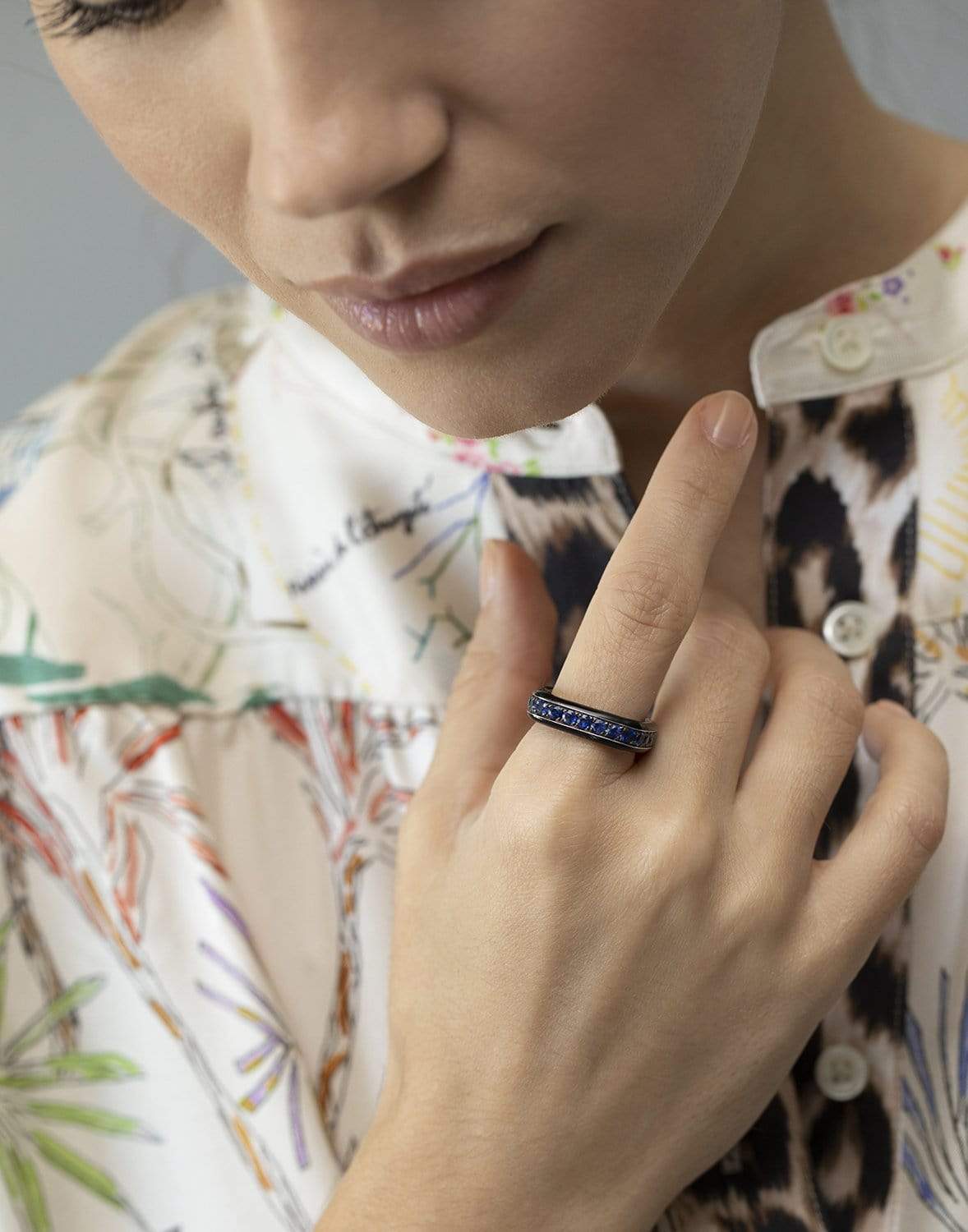 GRAZIELA-Sapphire Black Enamel Band Ring-WHITE GOLD