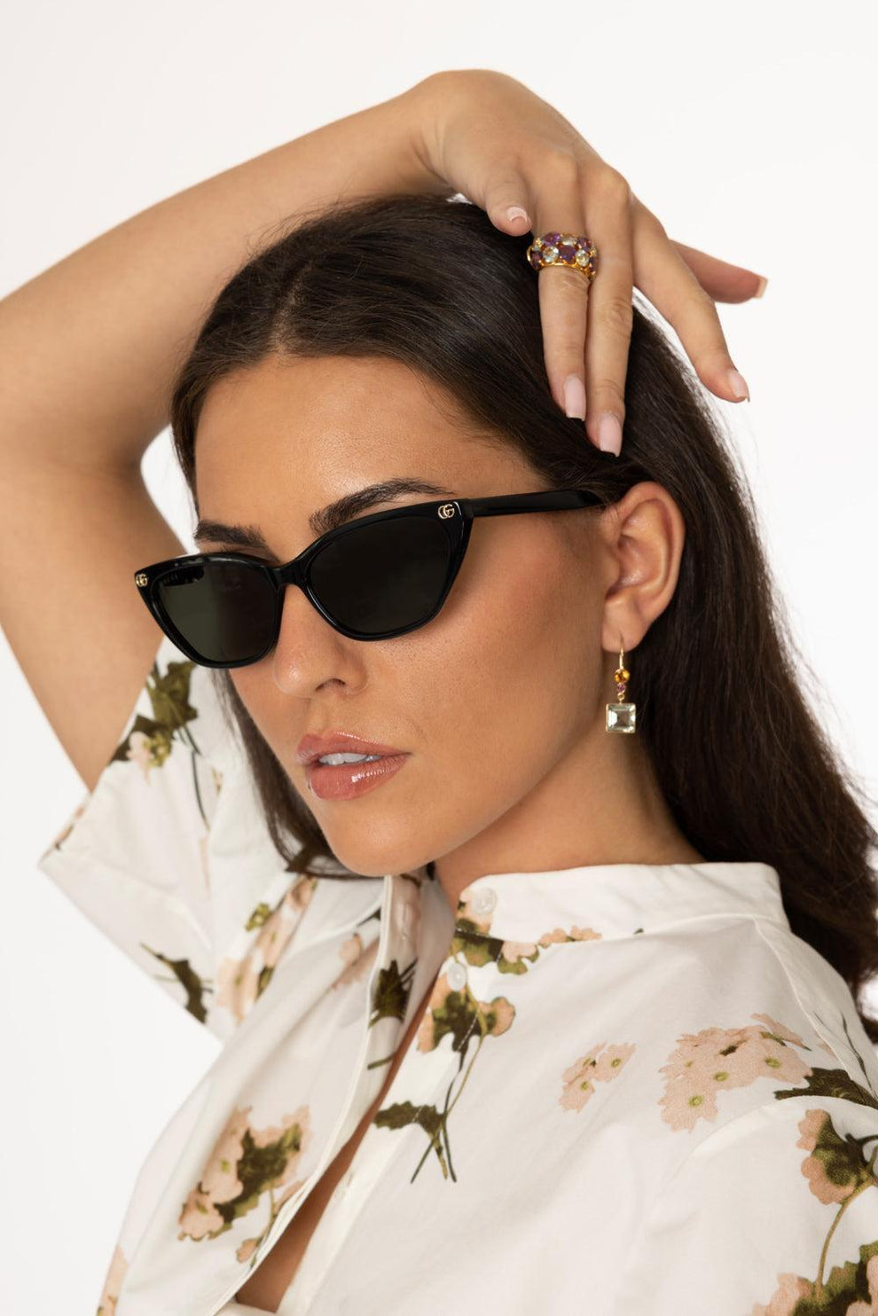 Gucci Black Cat Eye Slim Sunglasses Cat-eye frame sunglasses in black | GUCCI® US main image 2