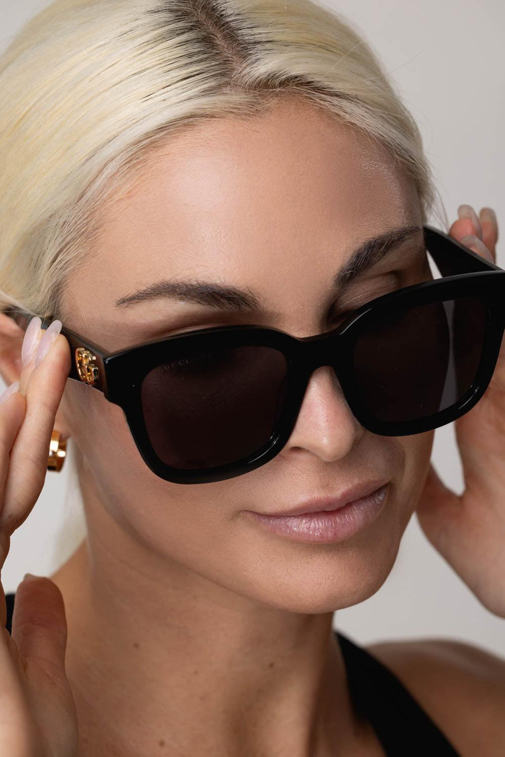 Gucci Casual Round Sunglasses, Black-Black-Grey Round-frame sunglasses in black and green acetate | GUCCI® US main image 3