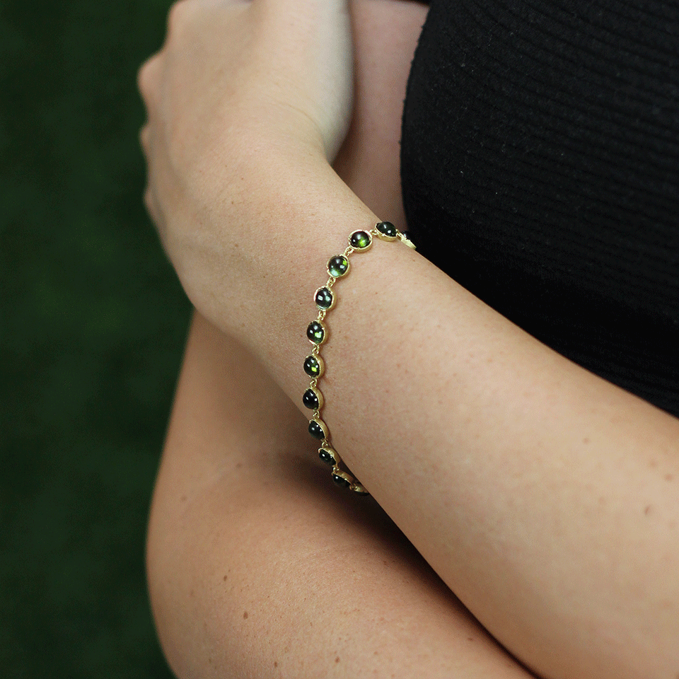 IRENE NEUWIRTH JEWELRY-Cabochon Green Tourmaline Bracelet-YELLOW GOLD
