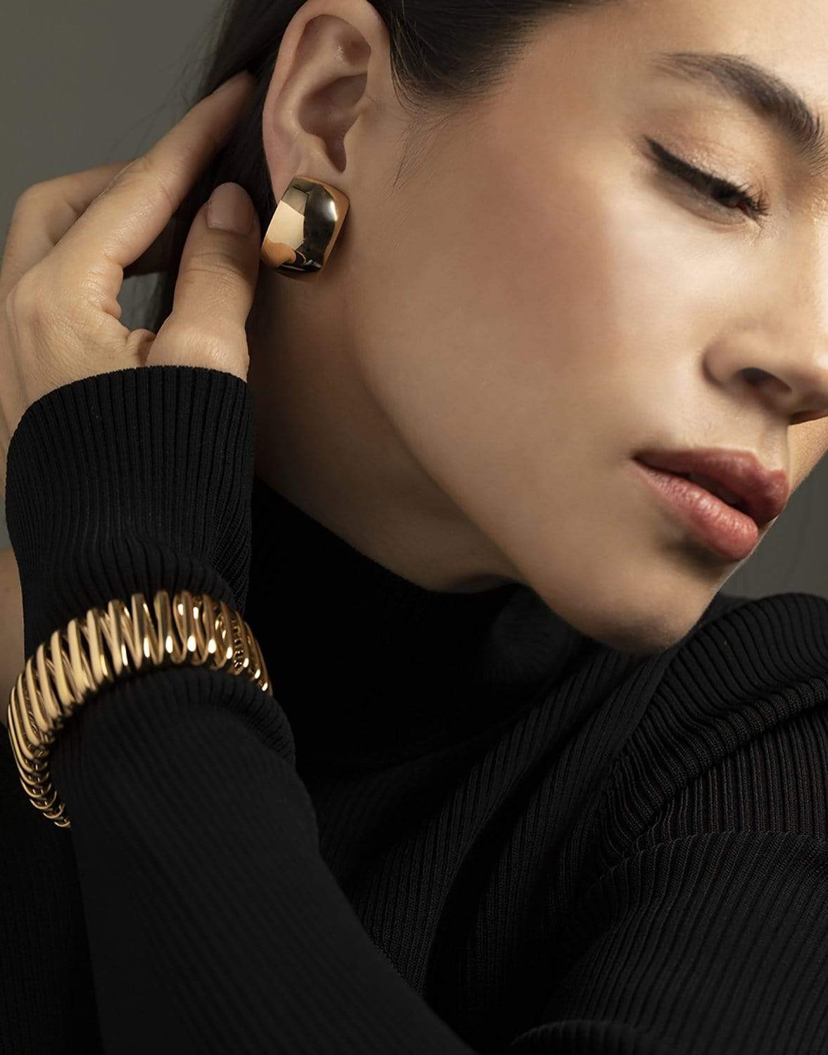 ISABELLE FA-Tonneau Ear Clips-ROUGE