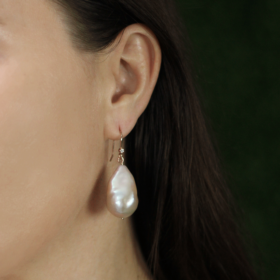 JORDAN ALEXANDER-Beige Pearl And Diamond Drop Earrings-ROSE GOLD